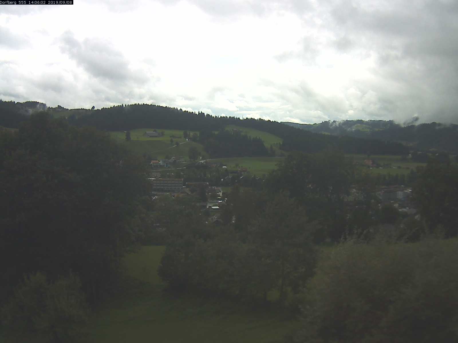 Webcam-Bild: Aussicht vom Dorfberg in Langnau 20190908-140601