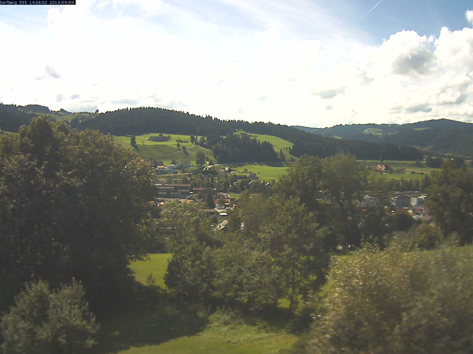 Webcam-Bild: Aussicht vom Dorfberg in Langnau 20190909-140601