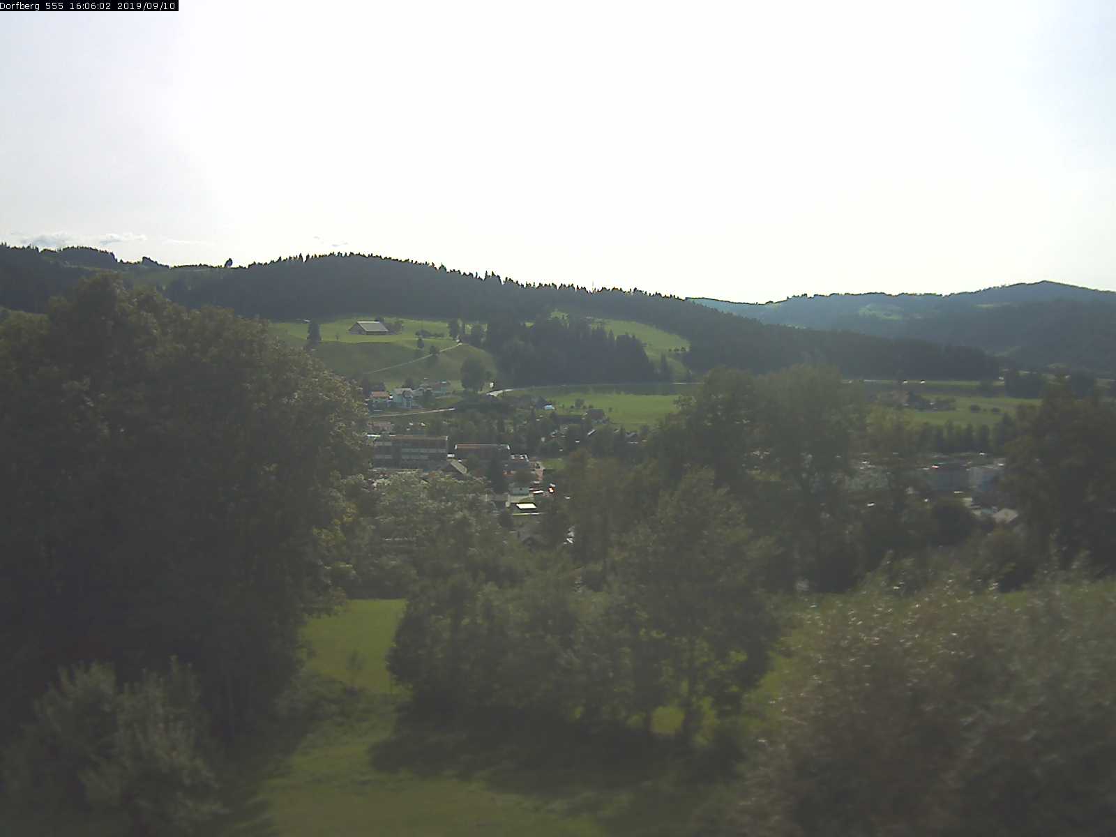 Webcam-Bild: Aussicht vom Dorfberg in Langnau 20190910-160601