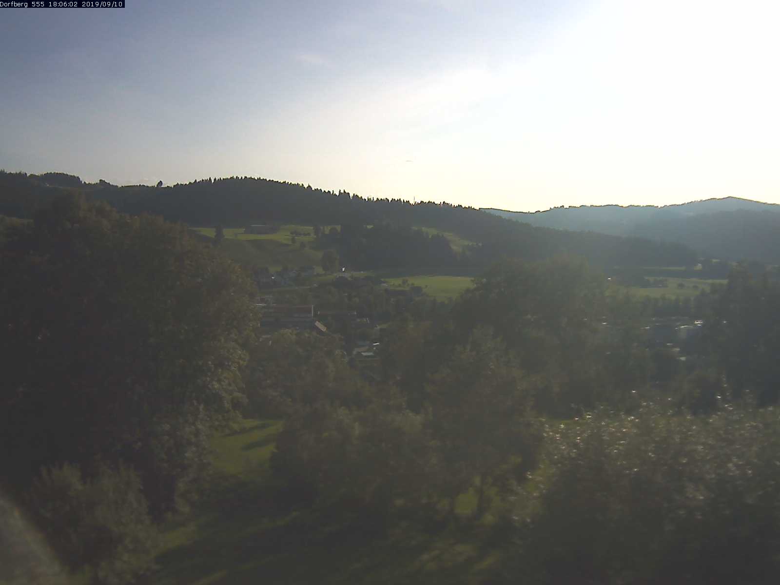 Webcam-Bild: Aussicht vom Dorfberg in Langnau 20190910-180601
