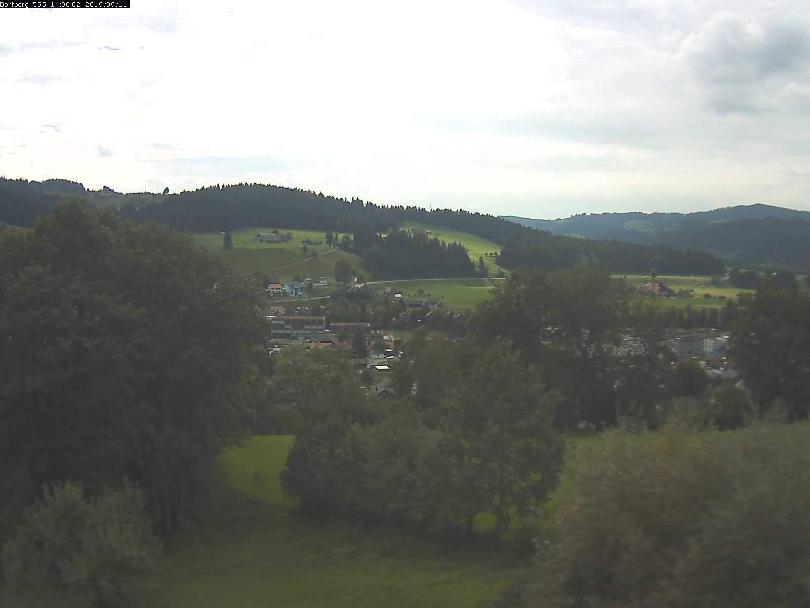 Webcam-Bild: Aussicht vom Dorfberg in Langnau 20190911-140601