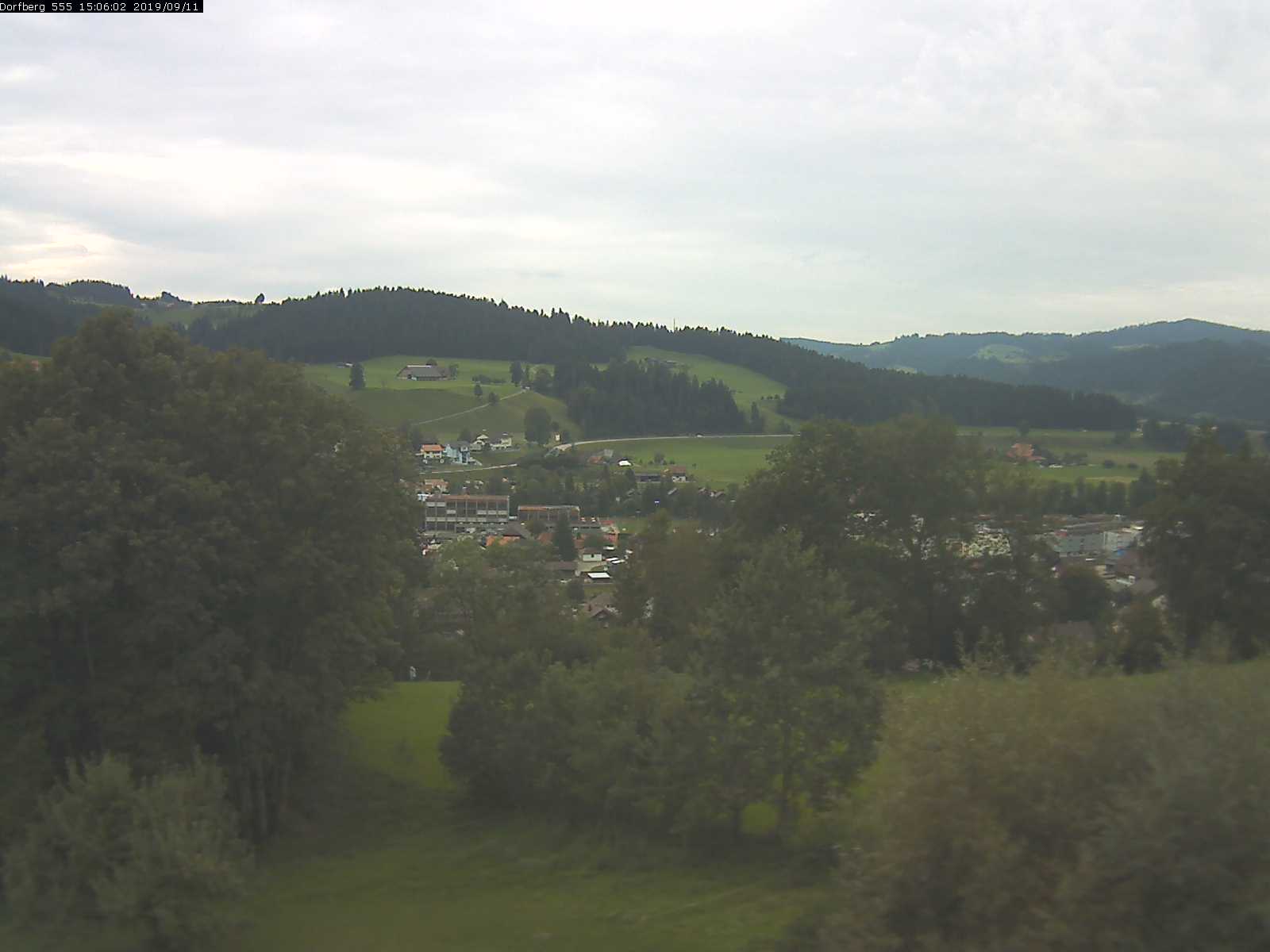 Webcam-Bild: Aussicht vom Dorfberg in Langnau 20190911-150601