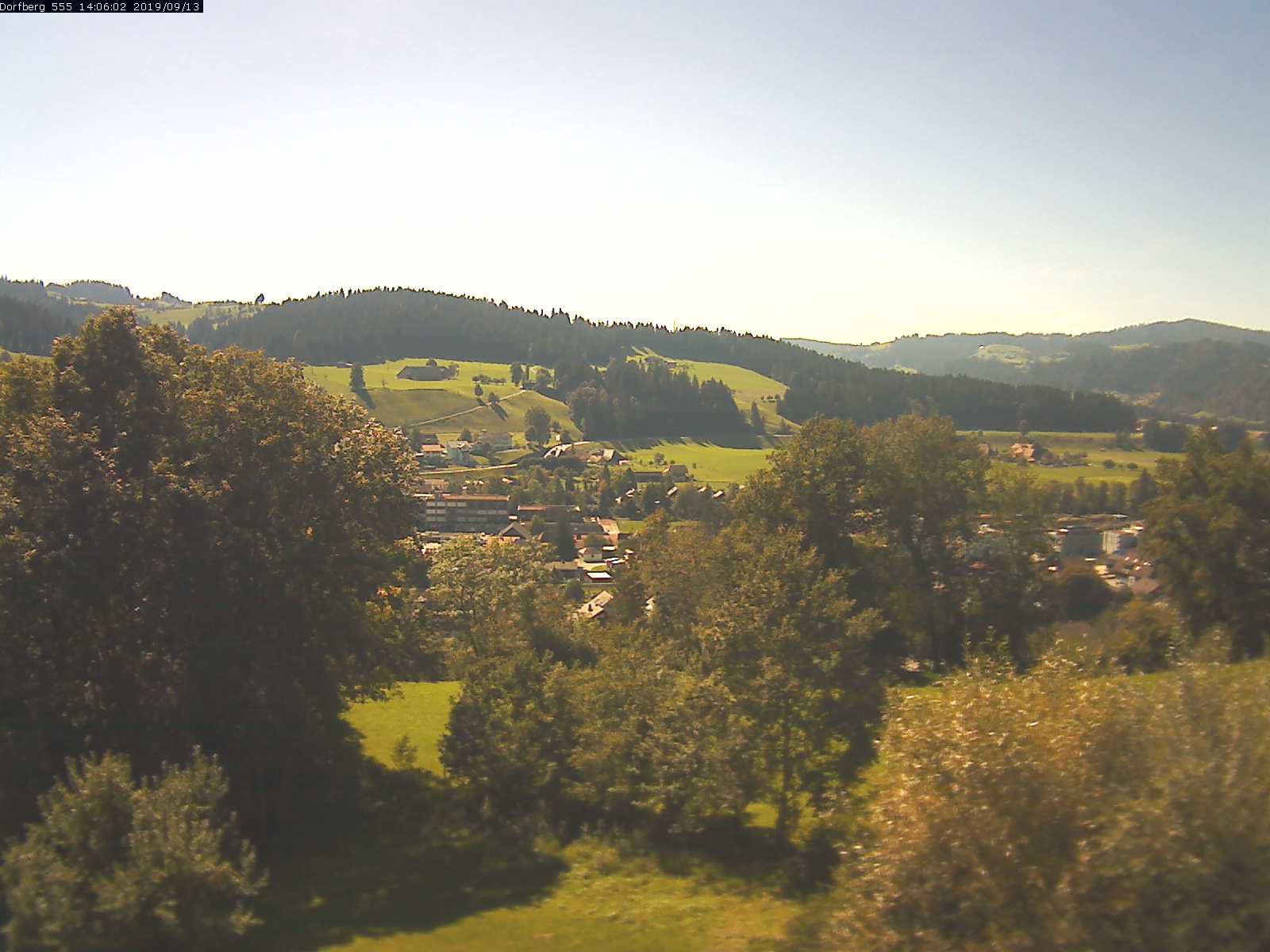 Webcam-Bild: Aussicht vom Dorfberg in Langnau 20190913-140601