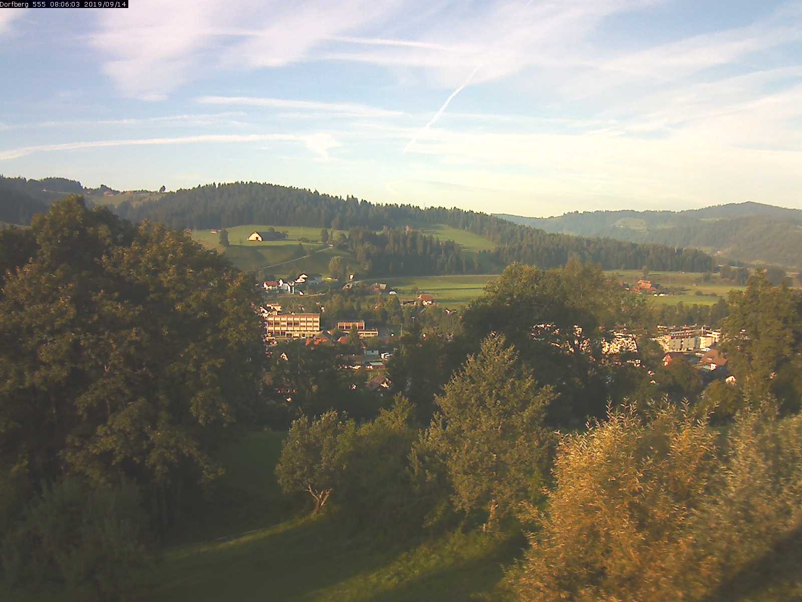 Webcam-Bild: Aussicht vom Dorfberg in Langnau 20190914-080601