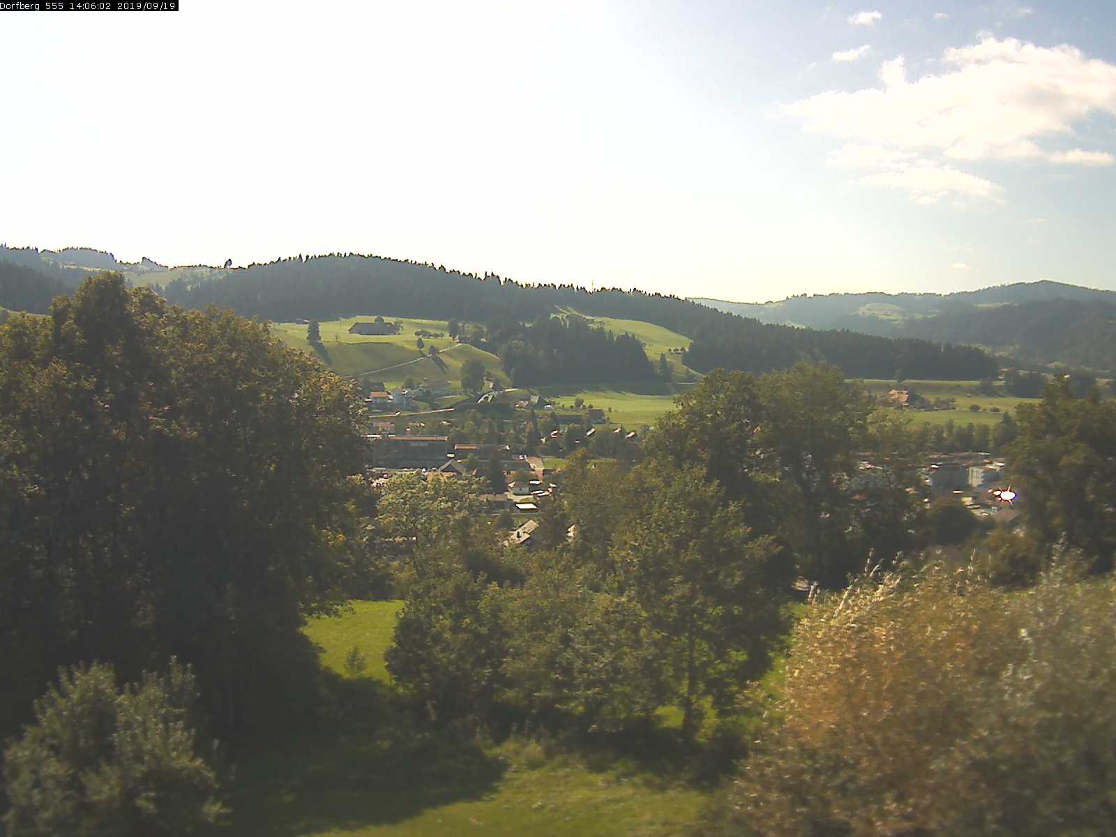 Webcam-Bild: Aussicht vom Dorfberg in Langnau 20190919-140601