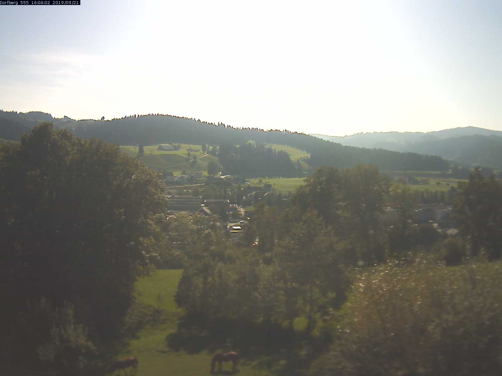 Webcam-Bild: Aussicht vom Dorfberg in Langnau 20190921-160601