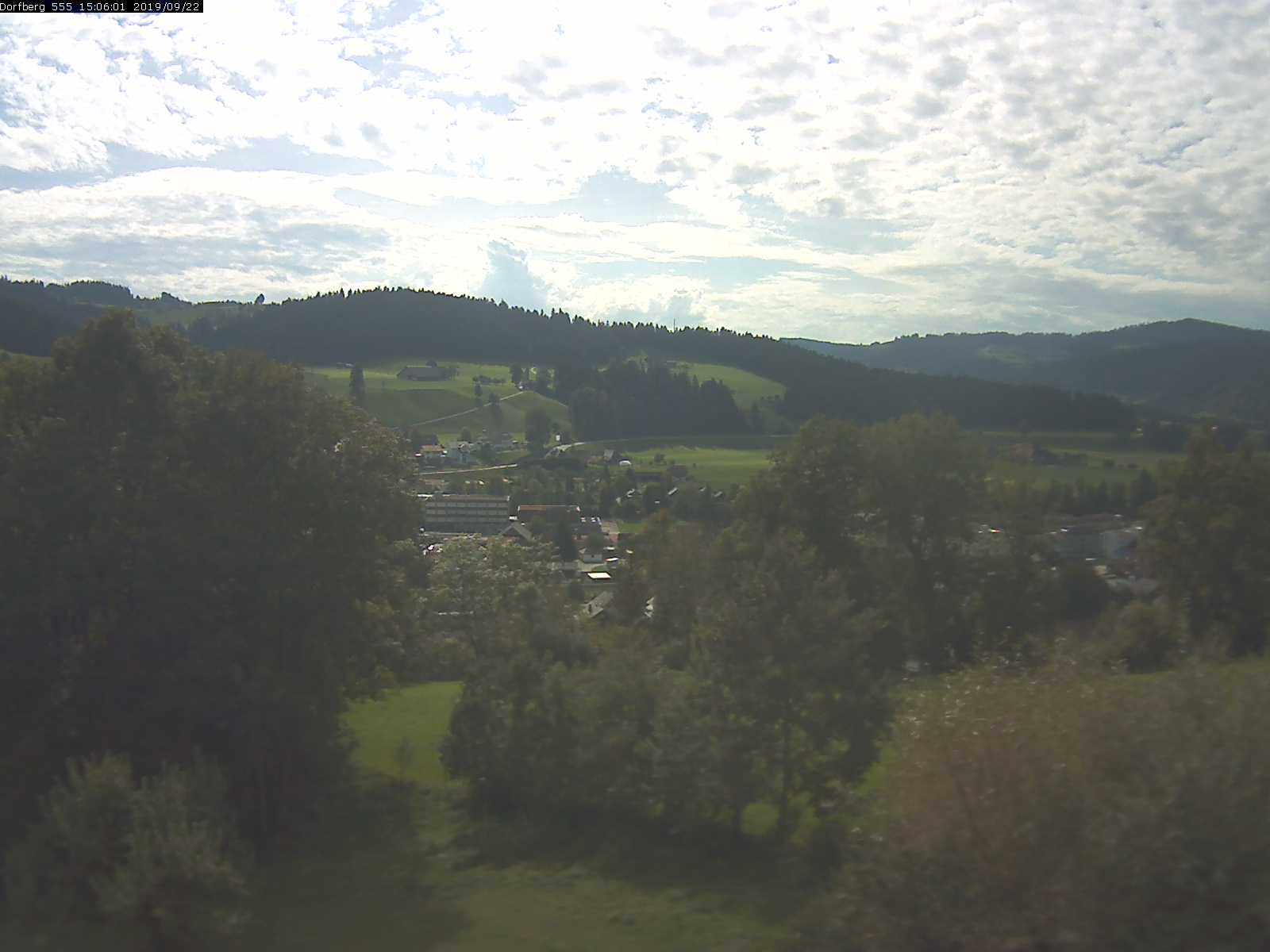 Webcam-Bild: Aussicht vom Dorfberg in Langnau 20190922-150601