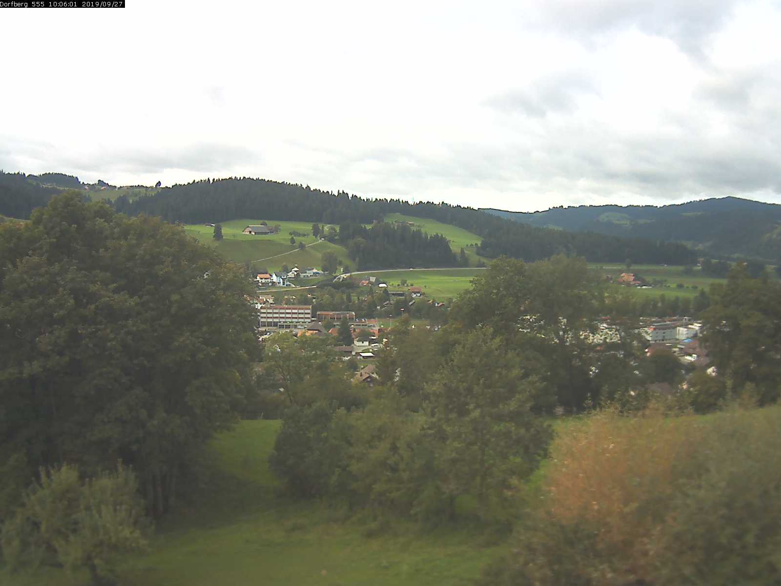 Webcam-Bild: Aussicht vom Dorfberg in Langnau 20190927-100601