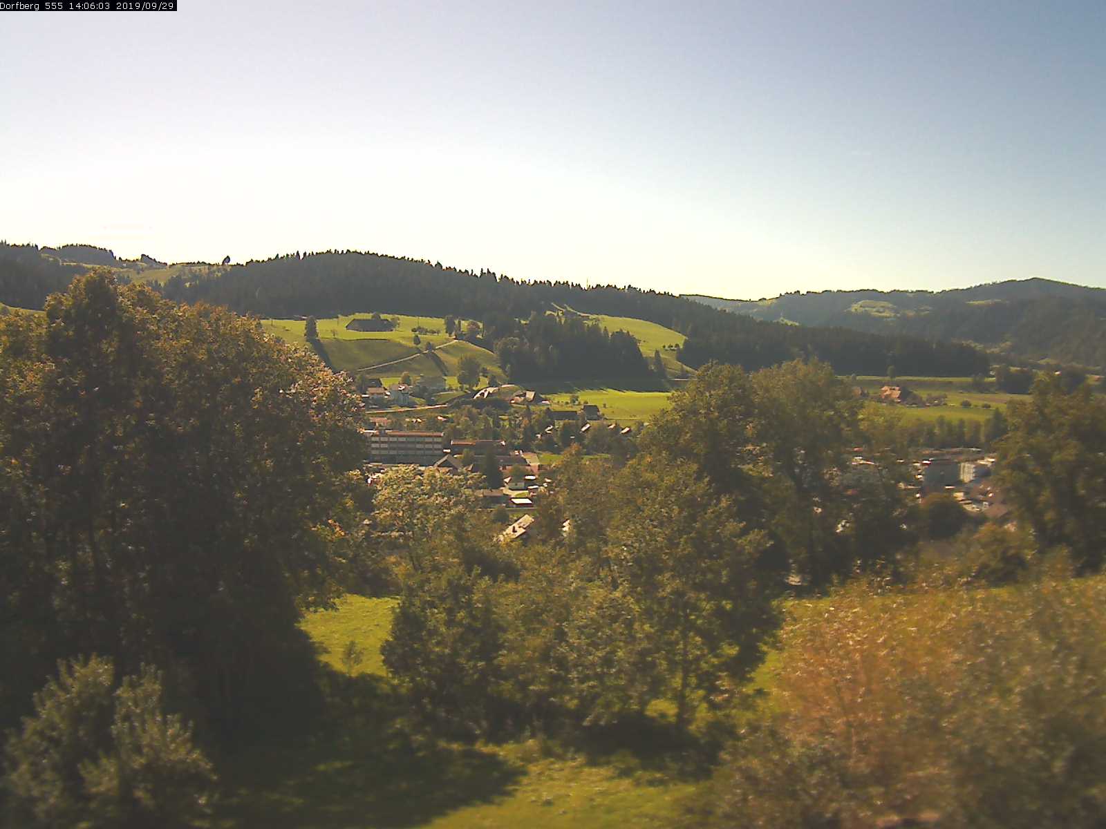 Webcam-Bild: Aussicht vom Dorfberg in Langnau 20190929-140601