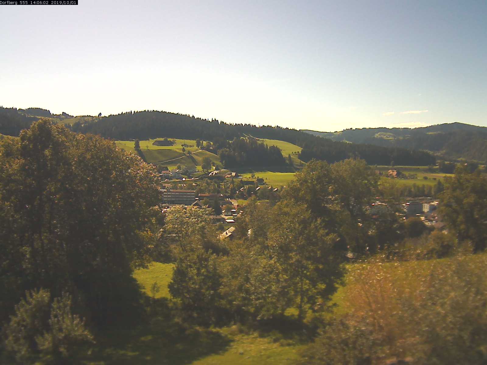Webcam-Bild: Aussicht vom Dorfberg in Langnau 20191001-140601