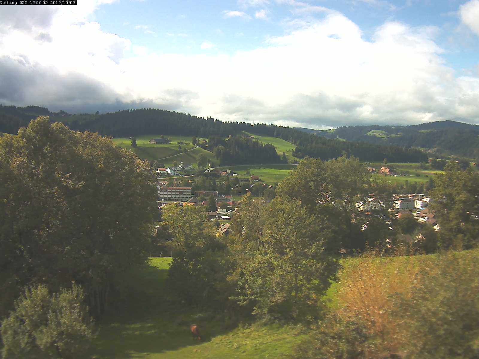 Webcam-Bild: Aussicht vom Dorfberg in Langnau 20191002-120601