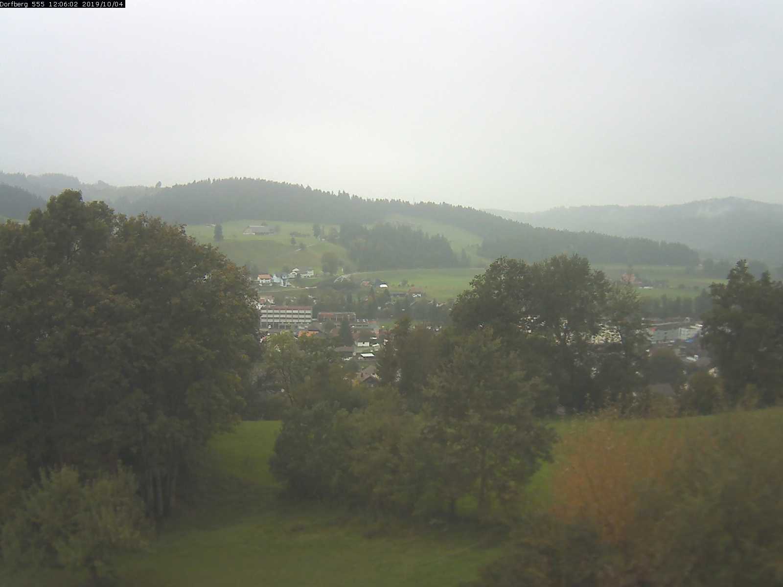 Webcam-Bild: Aussicht vom Dorfberg in Langnau 20191004-120601
