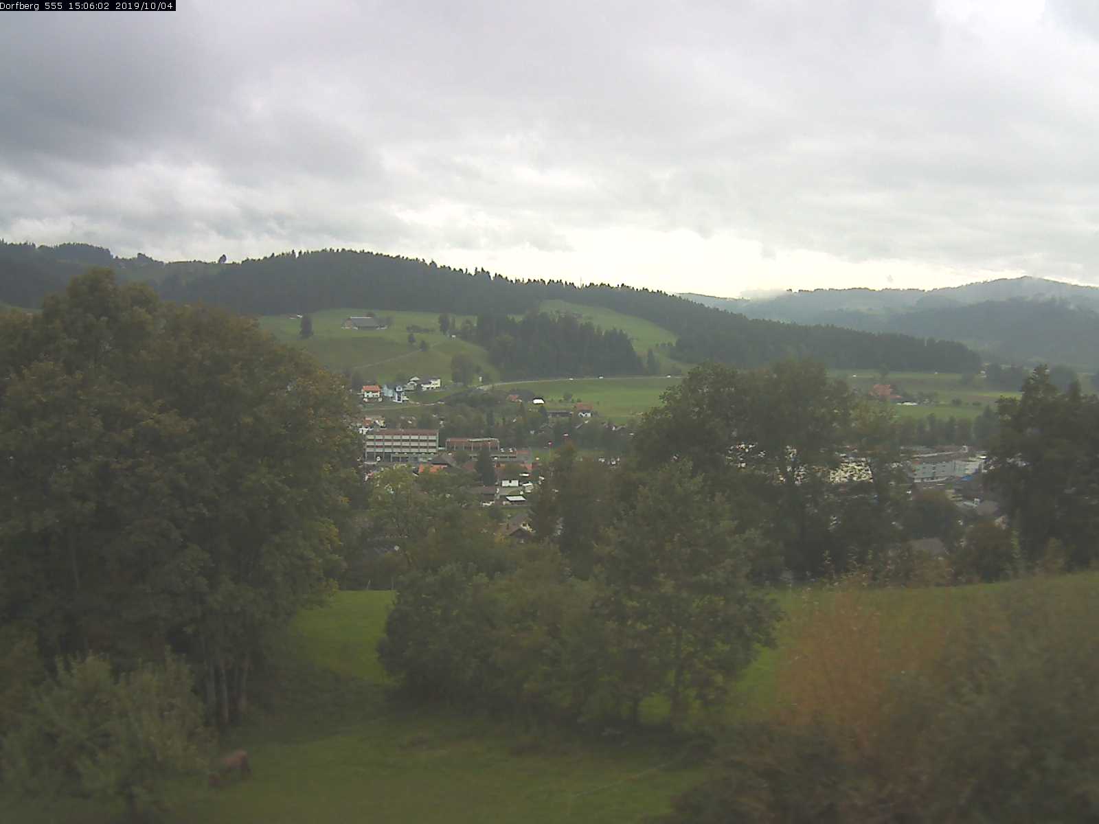 Webcam-Bild: Aussicht vom Dorfberg in Langnau 20191004-150601