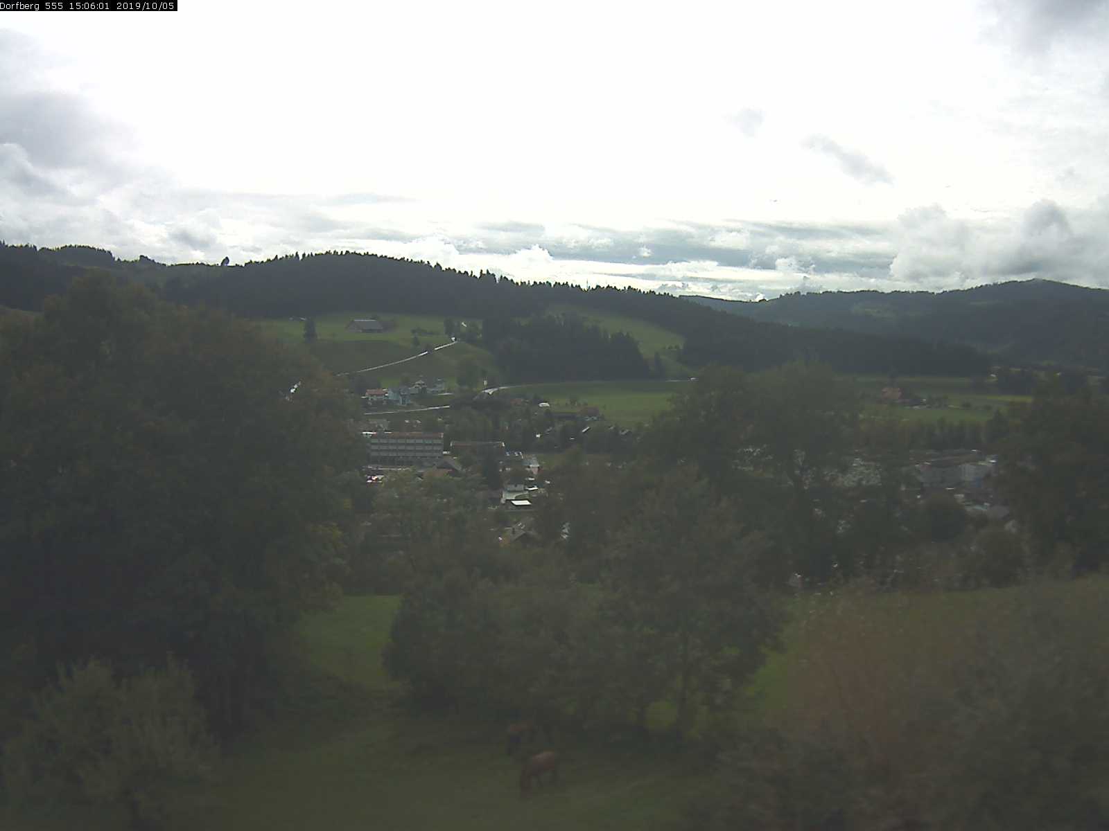 Webcam-Bild: Aussicht vom Dorfberg in Langnau 20191005-150601