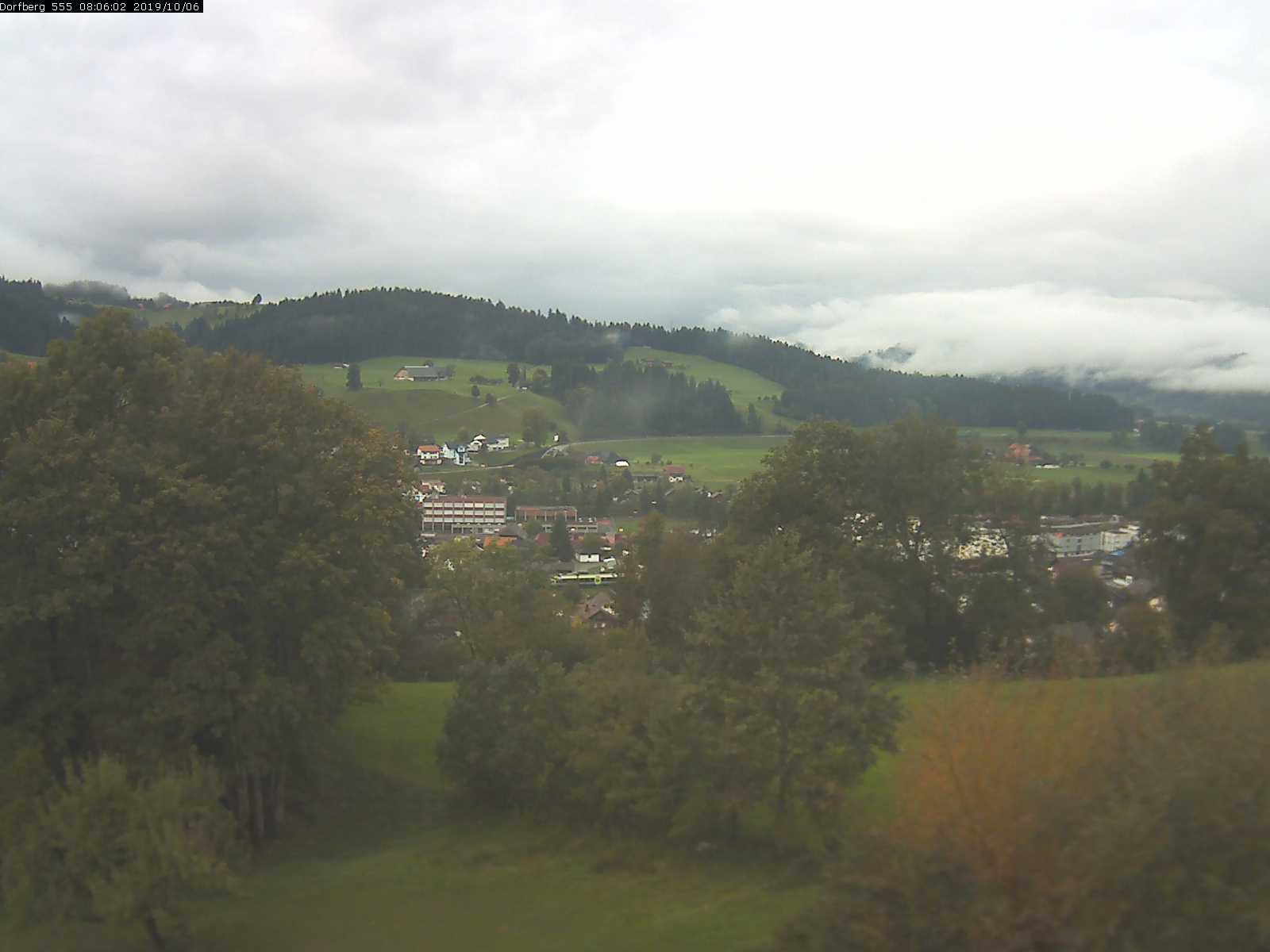 Webcam-Bild: Aussicht vom Dorfberg in Langnau 20191006-080601