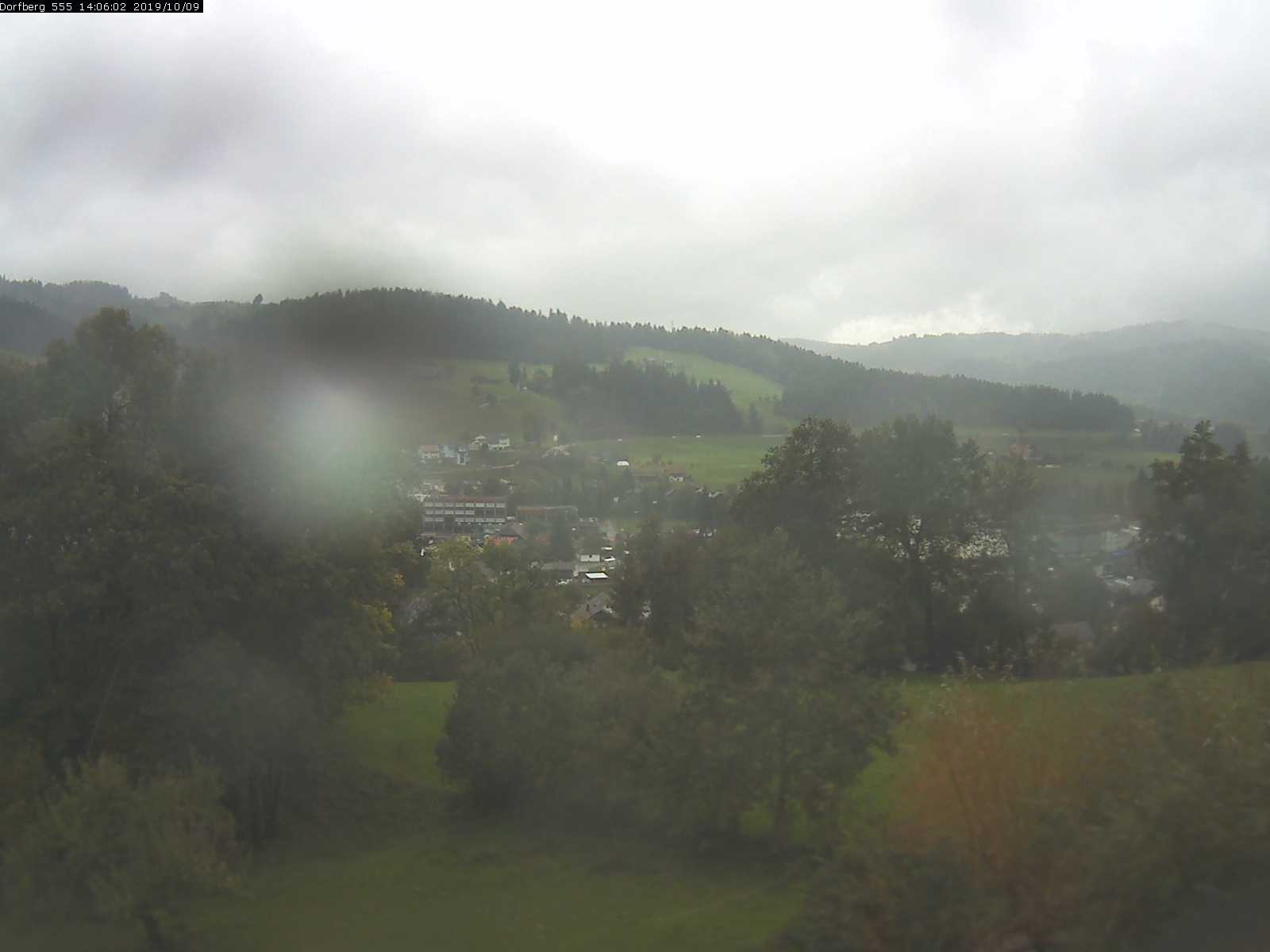 Webcam-Bild: Aussicht vom Dorfberg in Langnau 20191009-140601