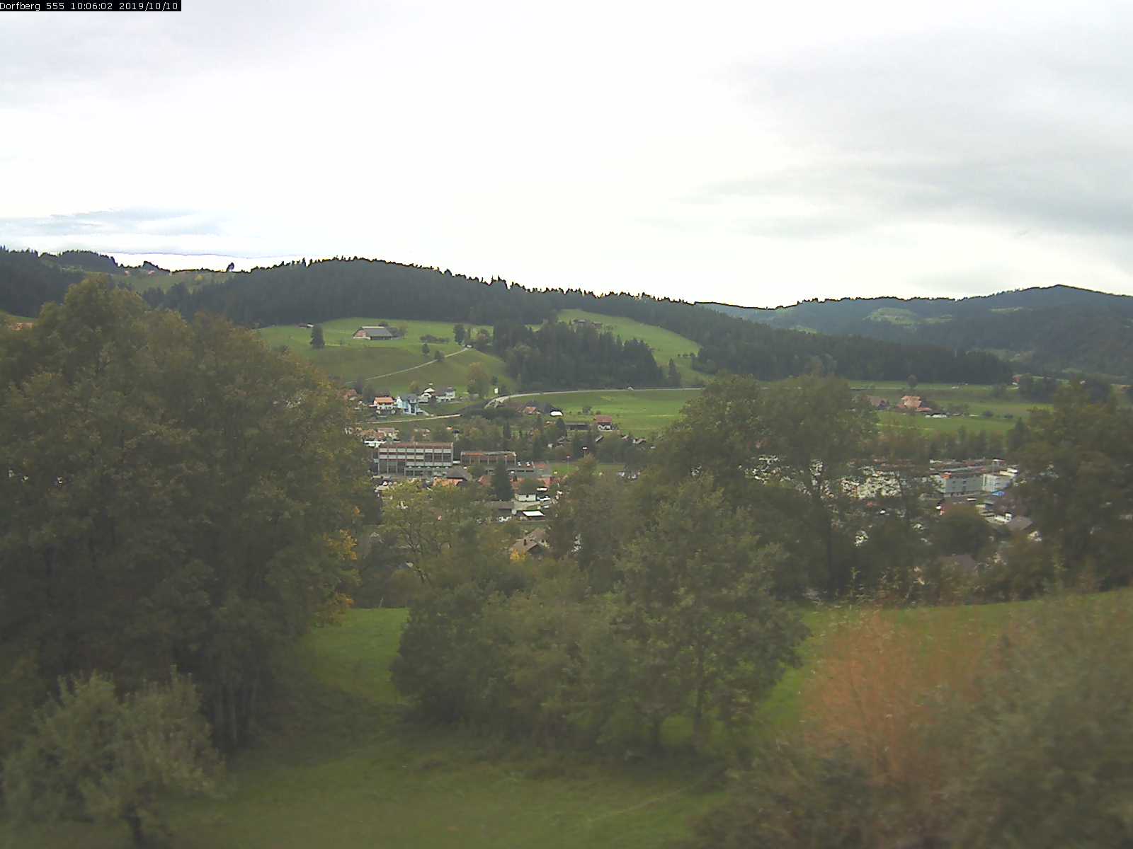 Webcam-Bild: Aussicht vom Dorfberg in Langnau 20191010-100601