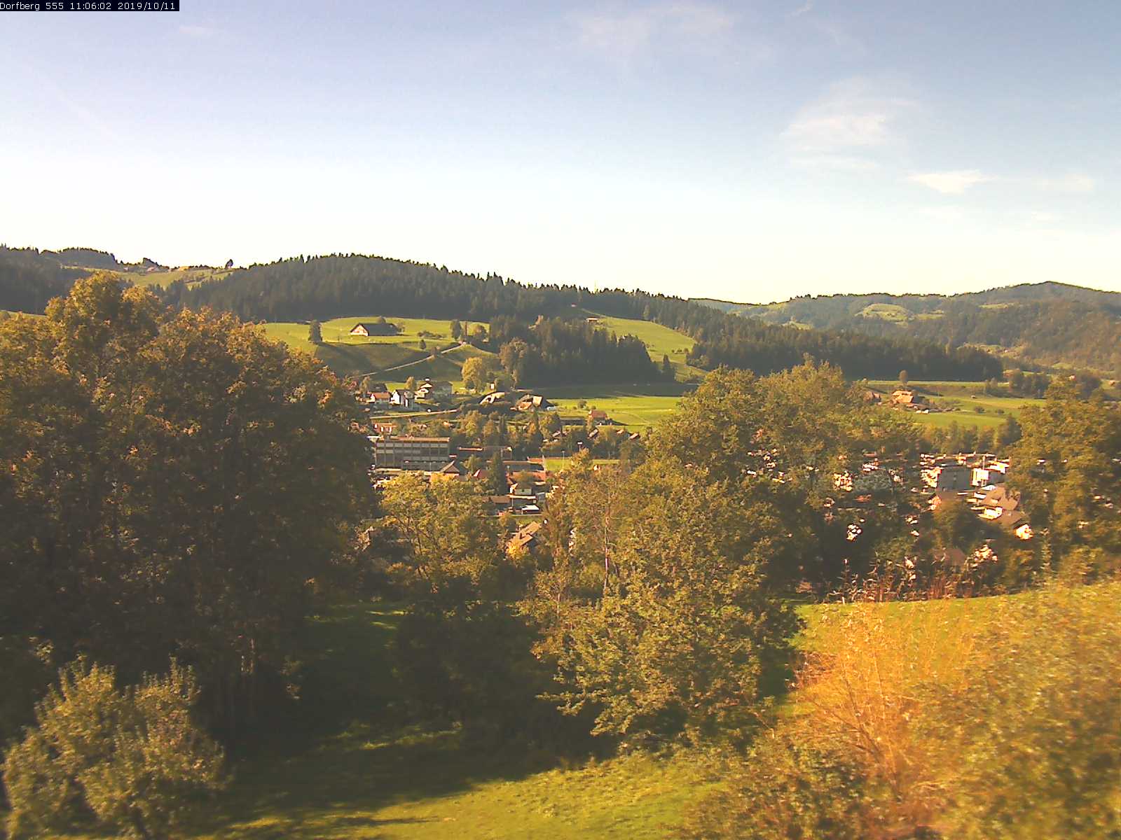 Webcam-Bild: Aussicht vom Dorfberg in Langnau 20191011-110601