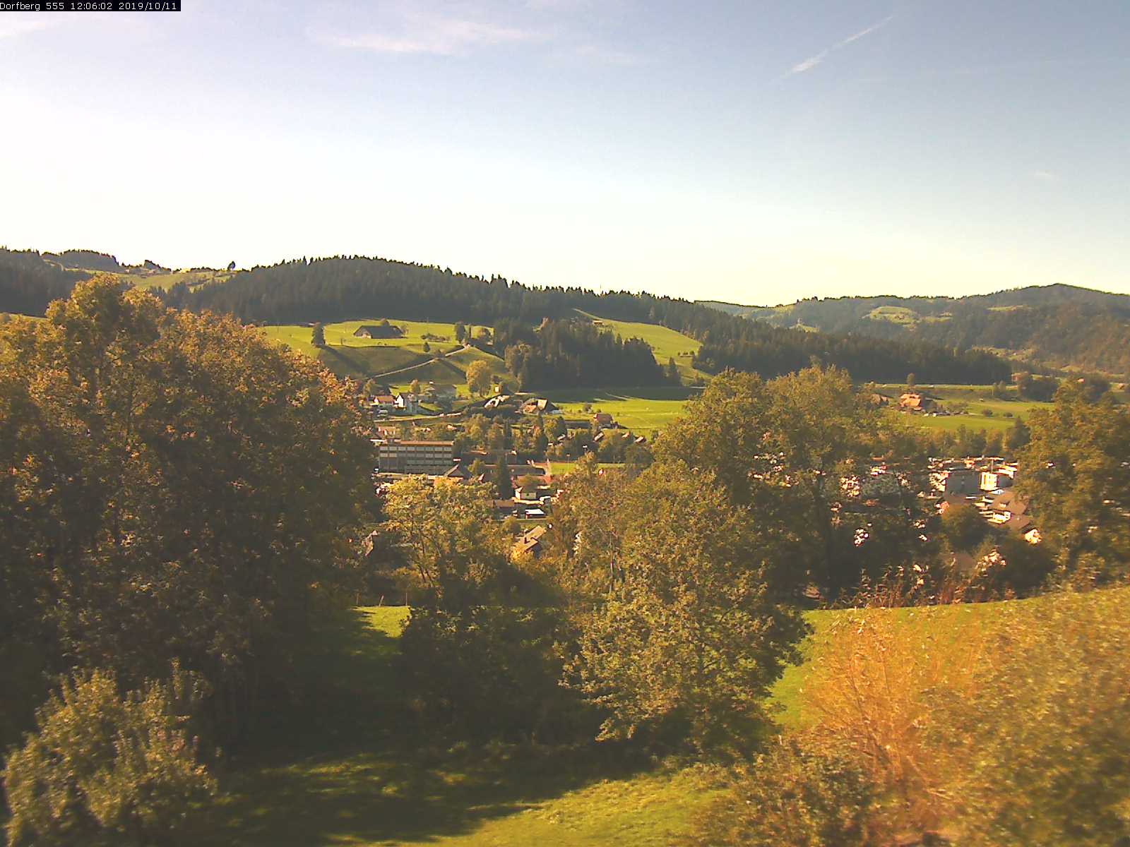 Webcam-Bild: Aussicht vom Dorfberg in Langnau 20191011-120601