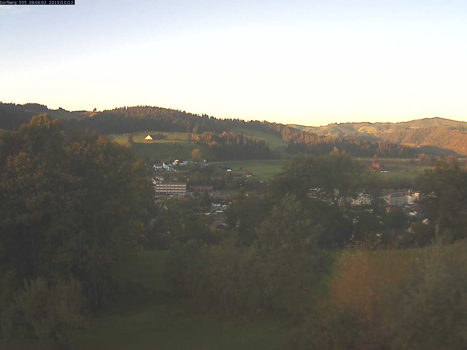 Webcam-Bild: Aussicht vom Dorfberg in Langnau 20191012-080601