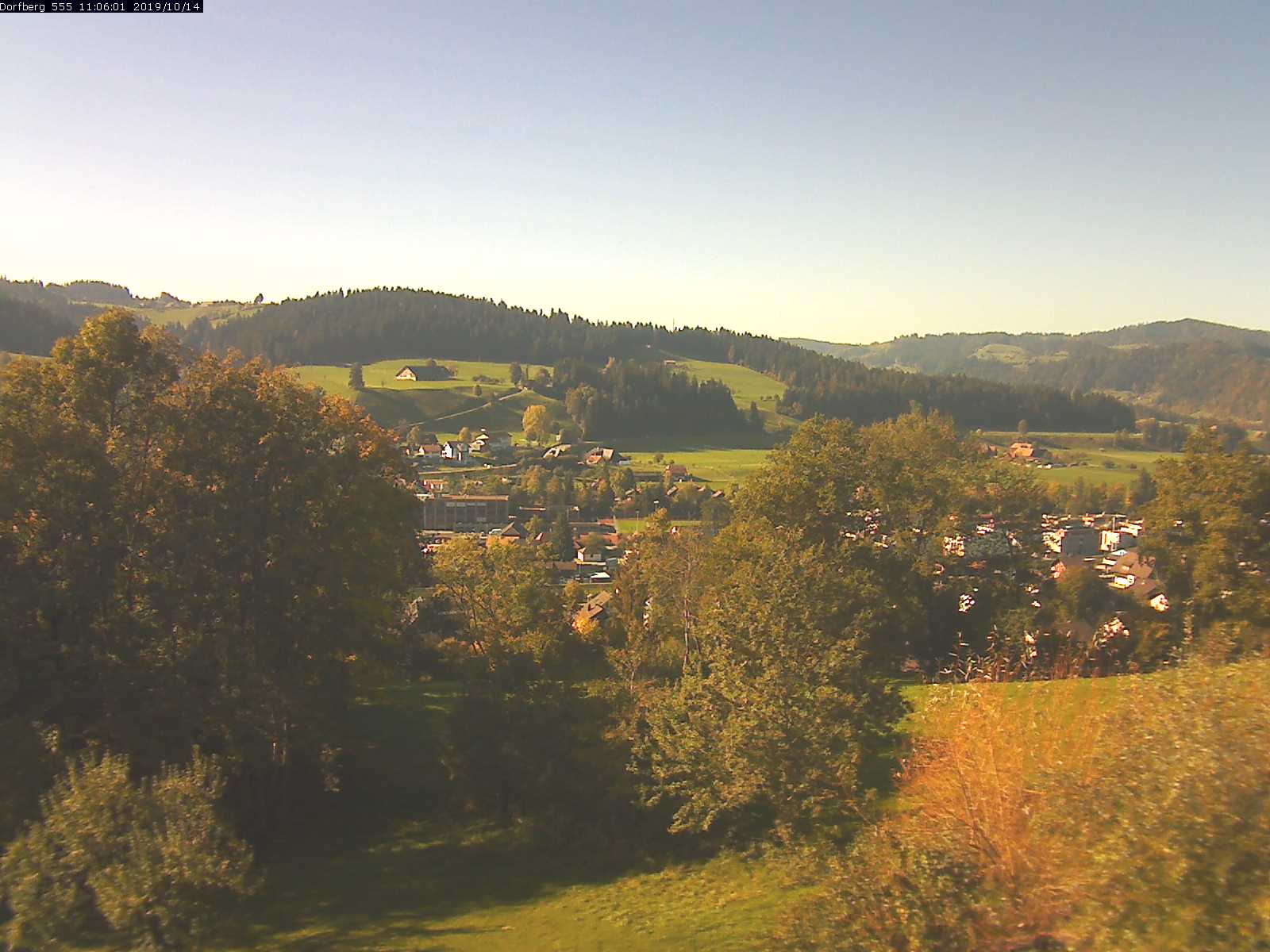 Webcam-Bild: Aussicht vom Dorfberg in Langnau 20191014-110601