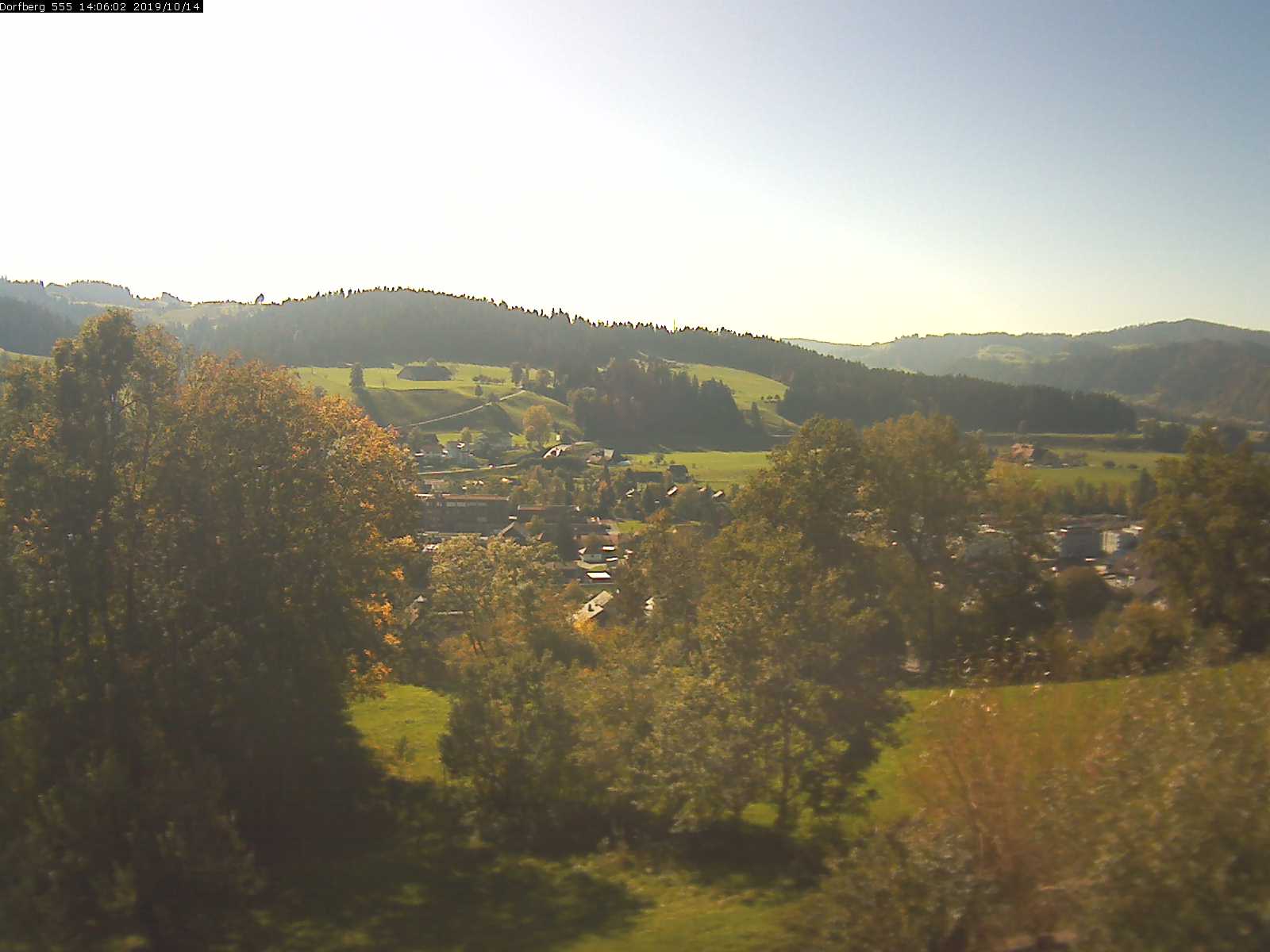 Webcam-Bild: Aussicht vom Dorfberg in Langnau 20191014-140601