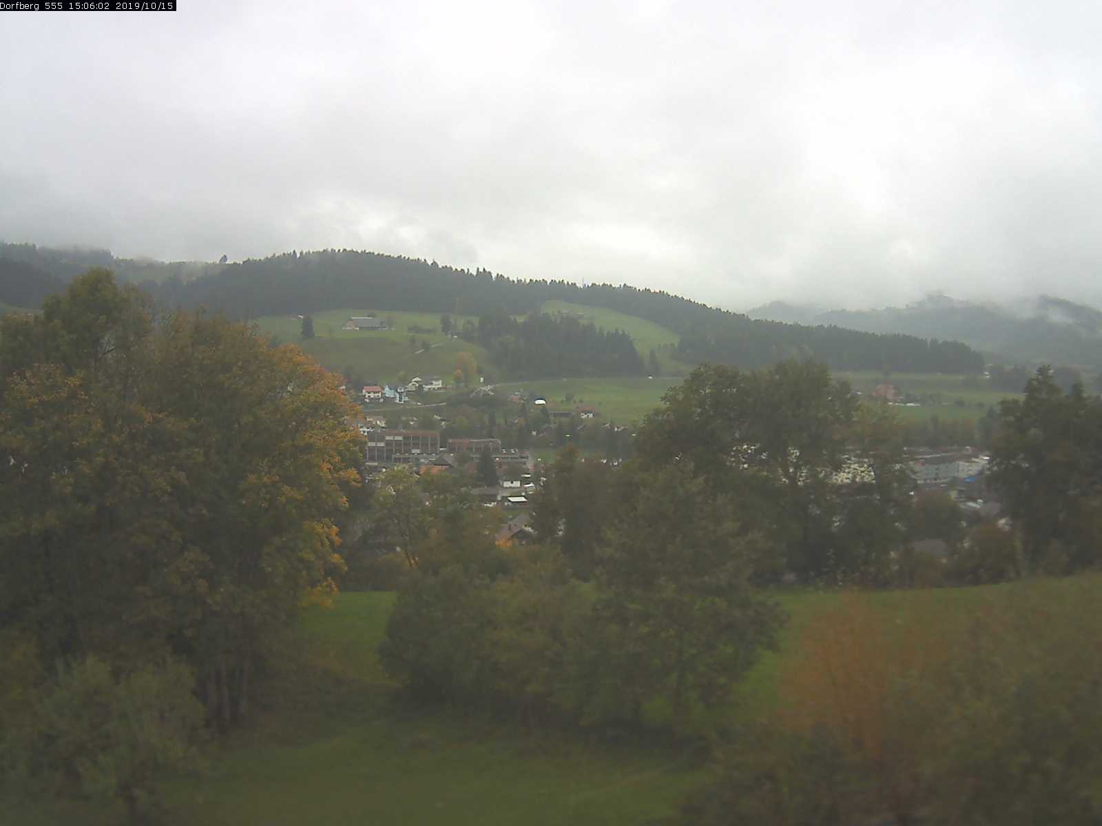 Webcam-Bild: Aussicht vom Dorfberg in Langnau 20191015-150601