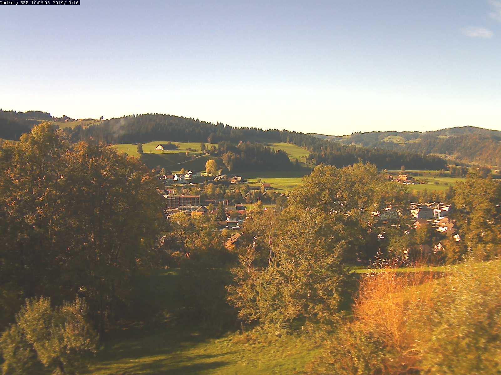 Webcam-Bild: Aussicht vom Dorfberg in Langnau 20191016-100601