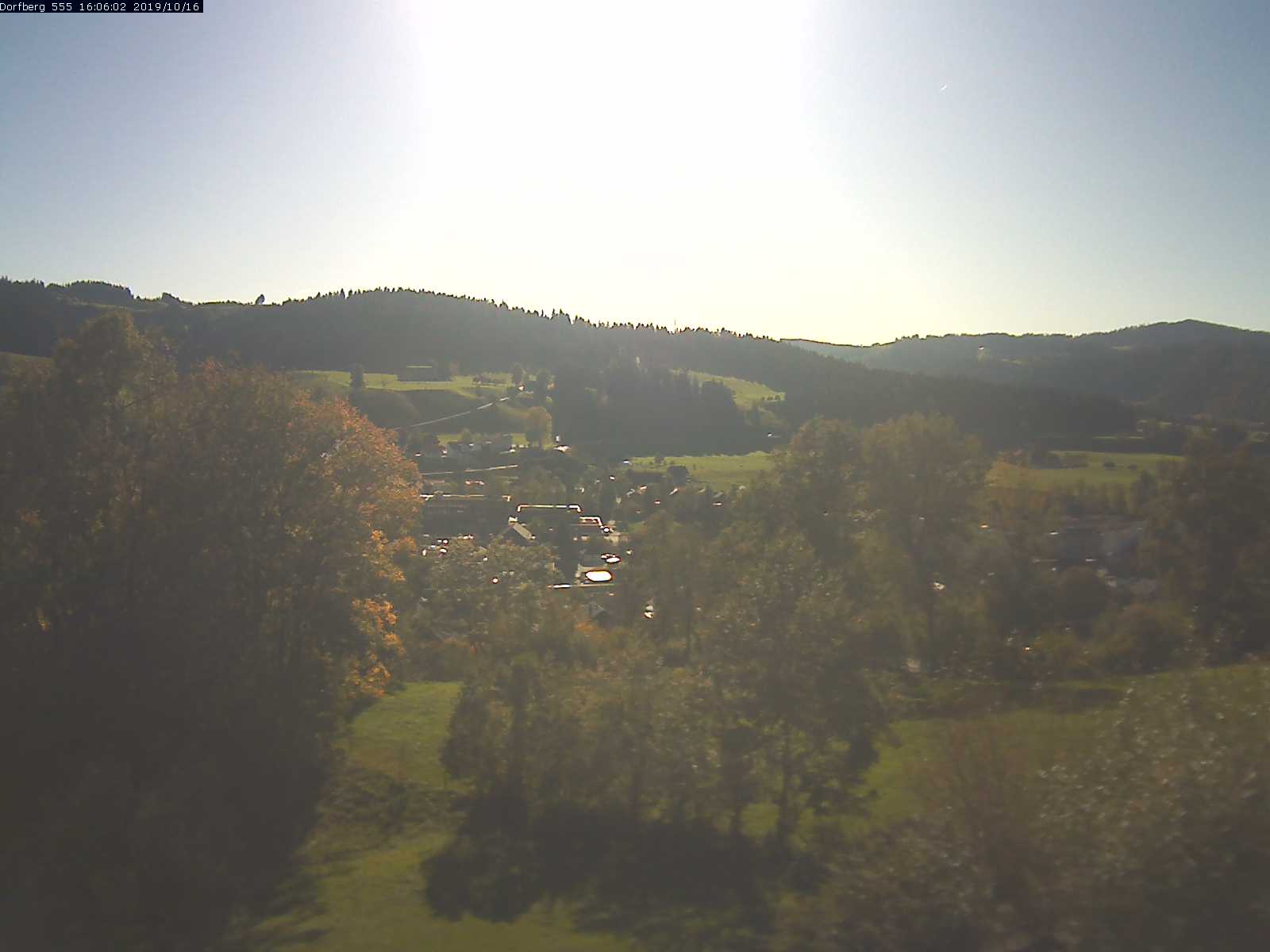 Webcam-Bild: Aussicht vom Dorfberg in Langnau 20191016-160601