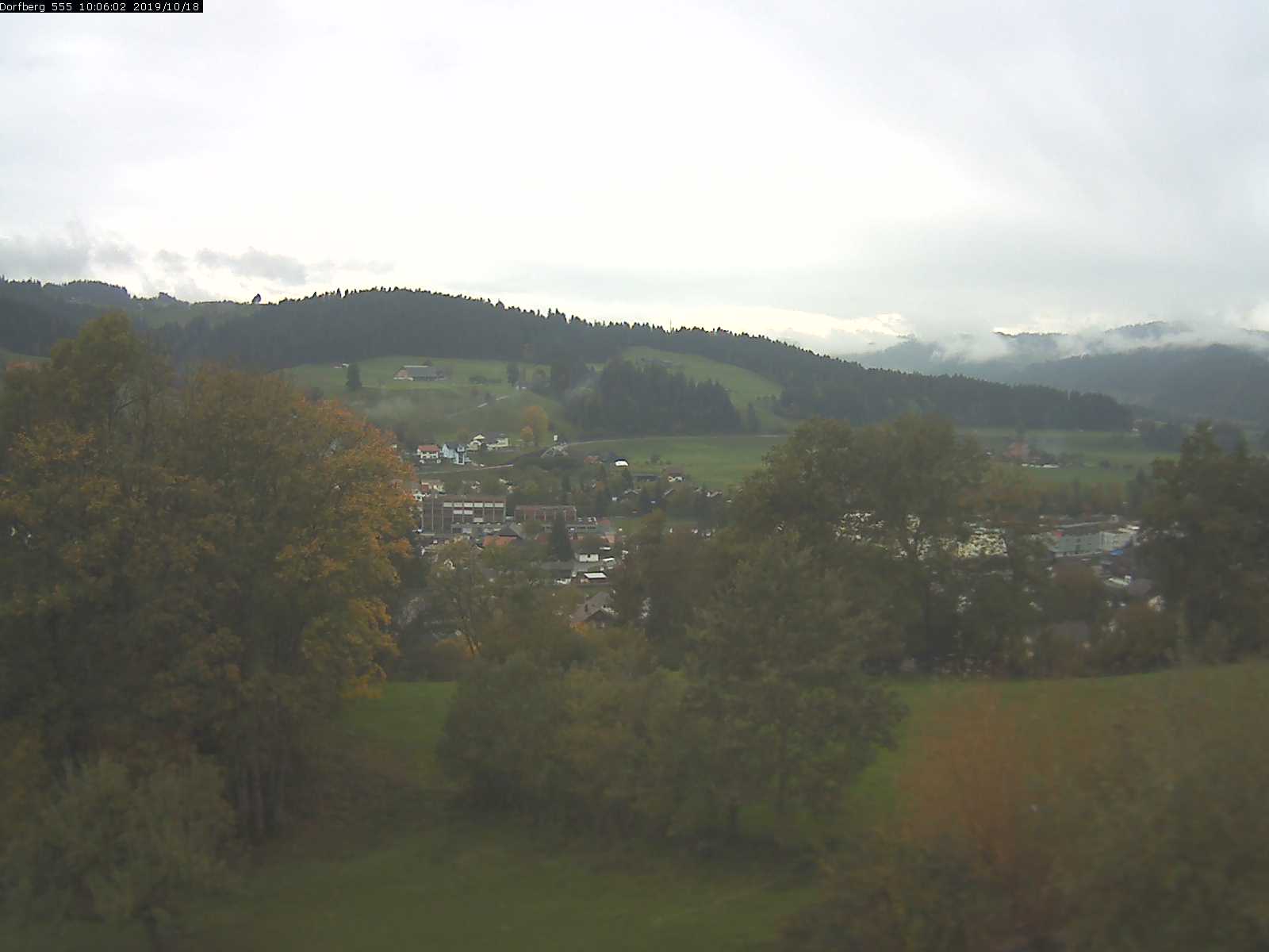 Webcam-Bild: Aussicht vom Dorfberg in Langnau 20191018-100601