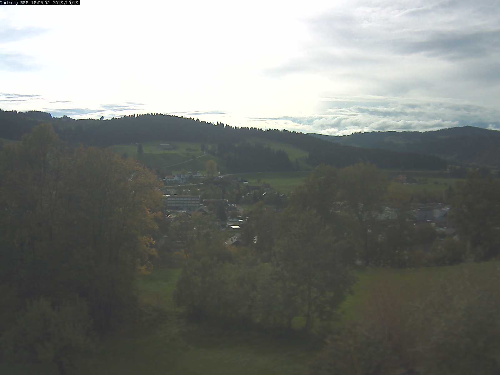 Webcam-Bild: Aussicht vom Dorfberg in Langnau 20191019-150601