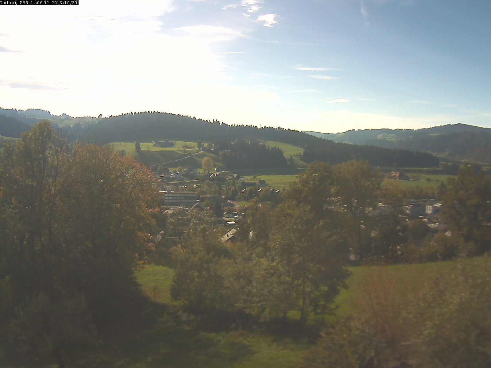 Webcam-Bild: Aussicht vom Dorfberg in Langnau 20191020-140601