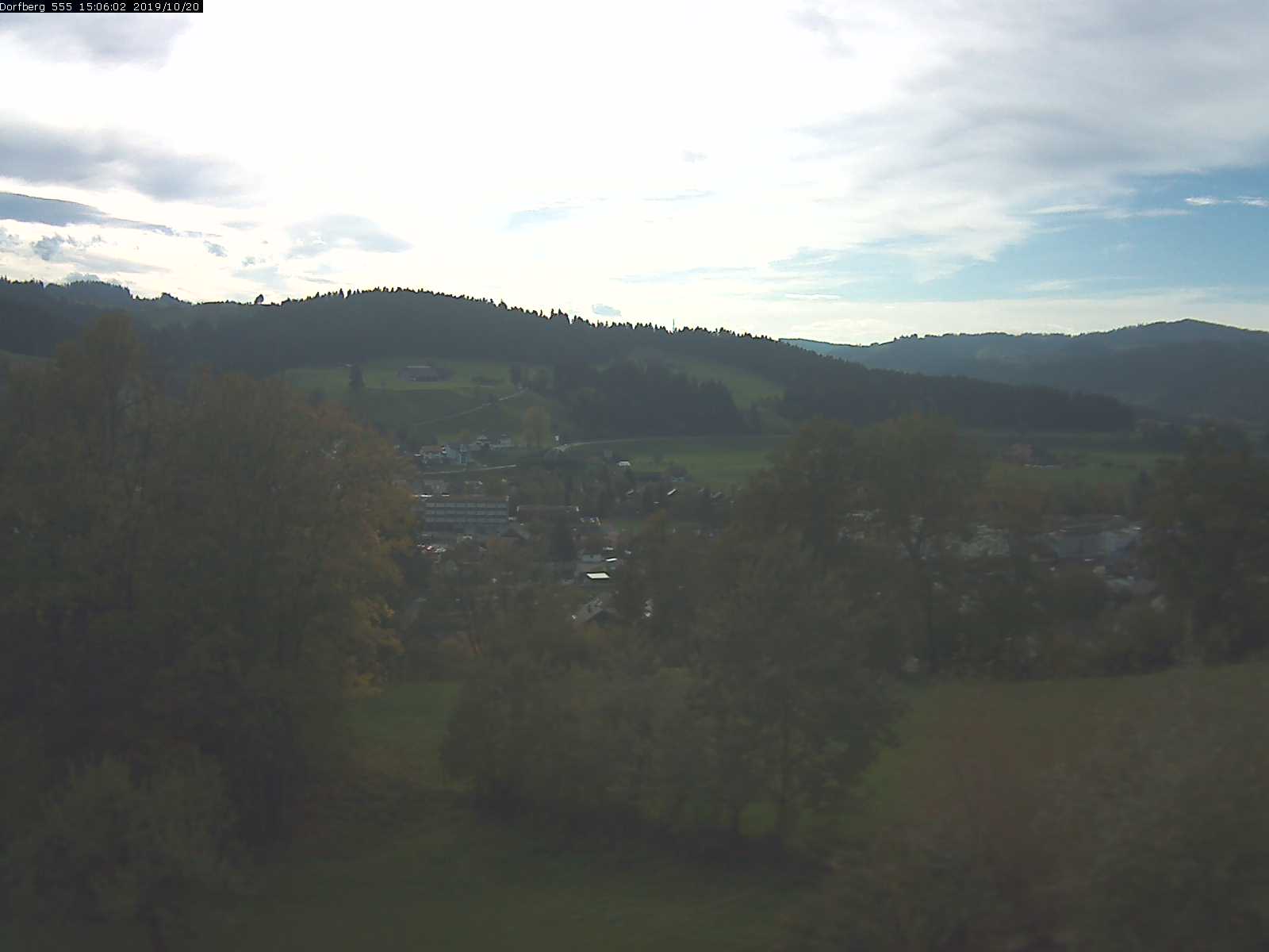 Webcam-Bild: Aussicht vom Dorfberg in Langnau 20191020-150601