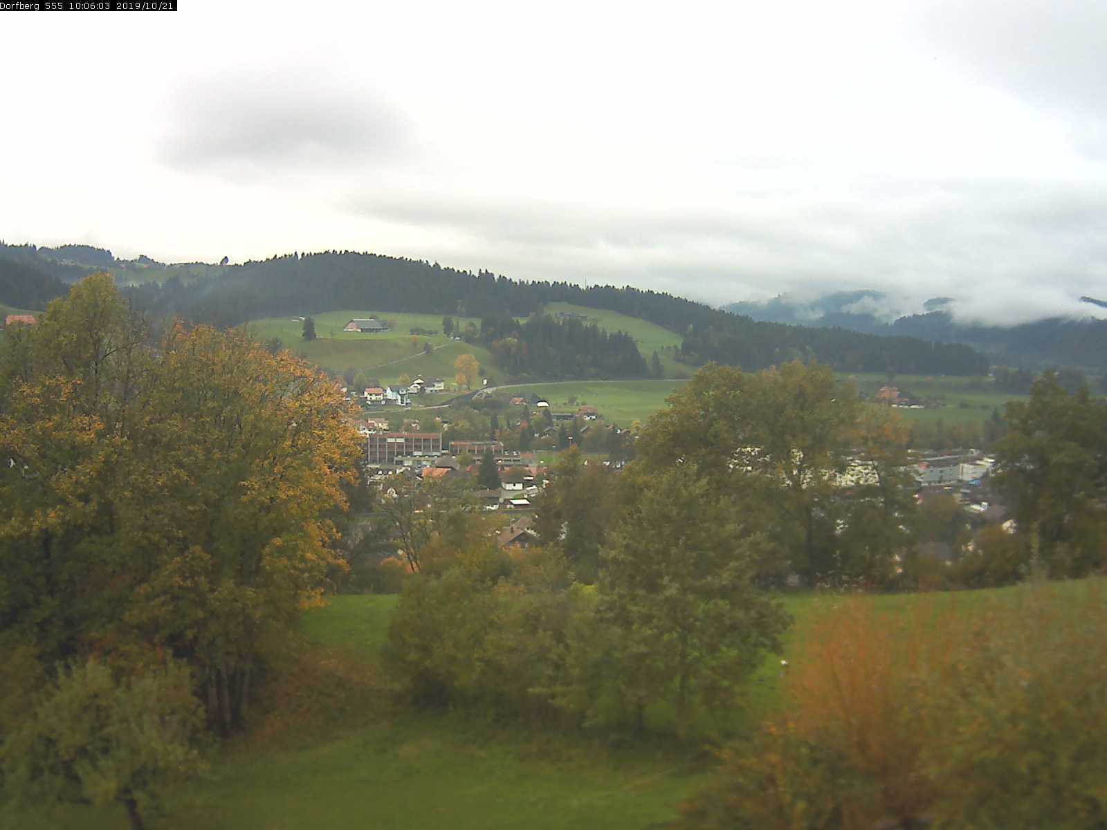 Webcam-Bild: Aussicht vom Dorfberg in Langnau 20191021-100601