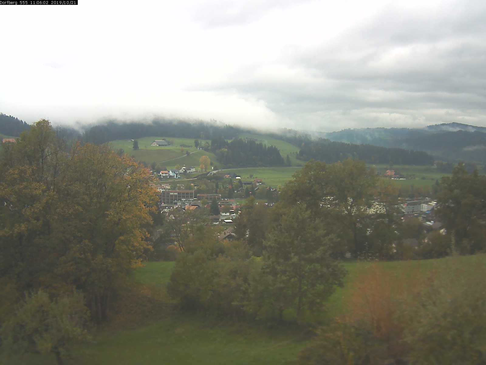 Webcam-Bild: Aussicht vom Dorfberg in Langnau 20191021-110601