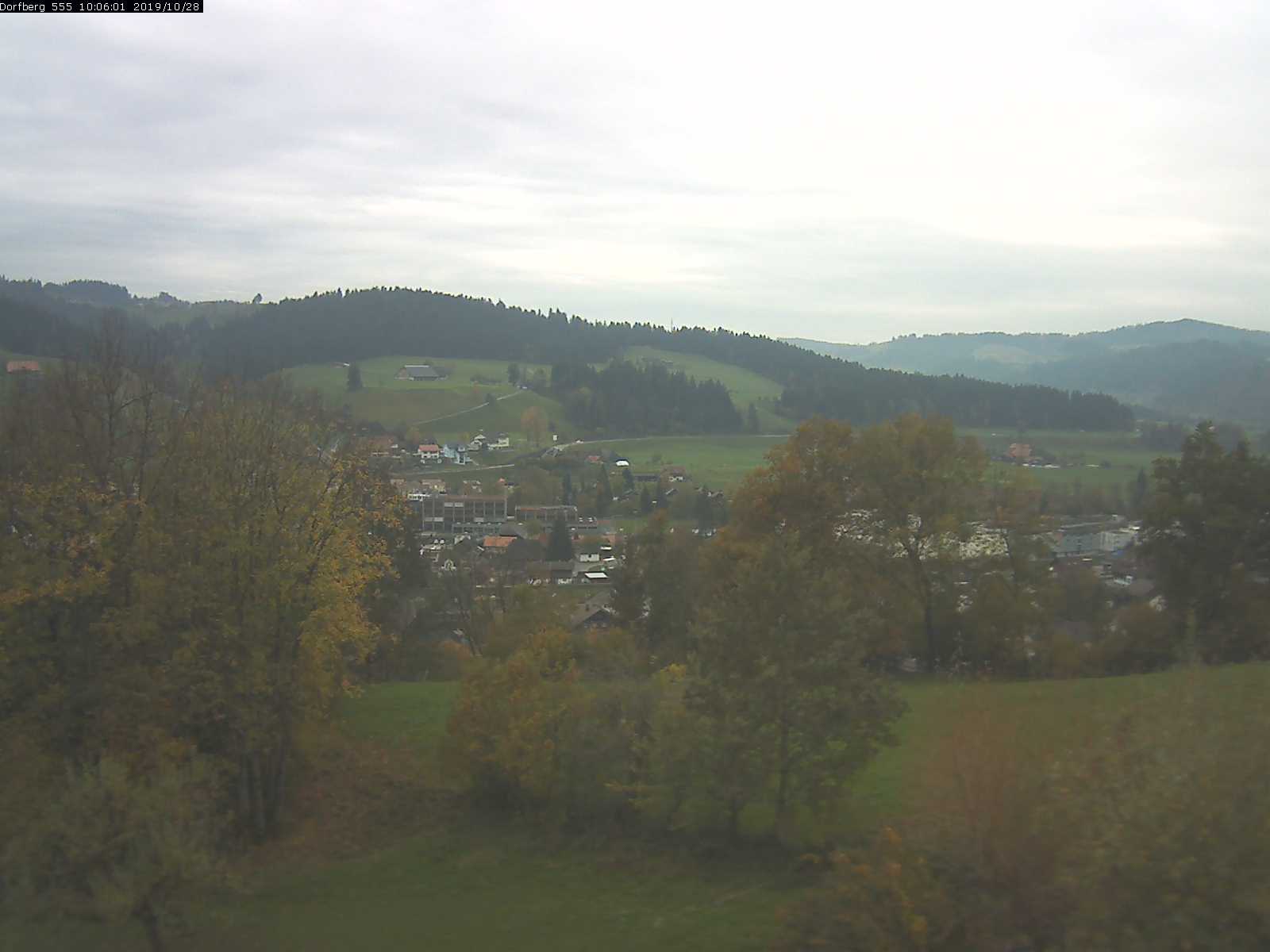 Webcam-Bild: Aussicht vom Dorfberg in Langnau 20191028-100601