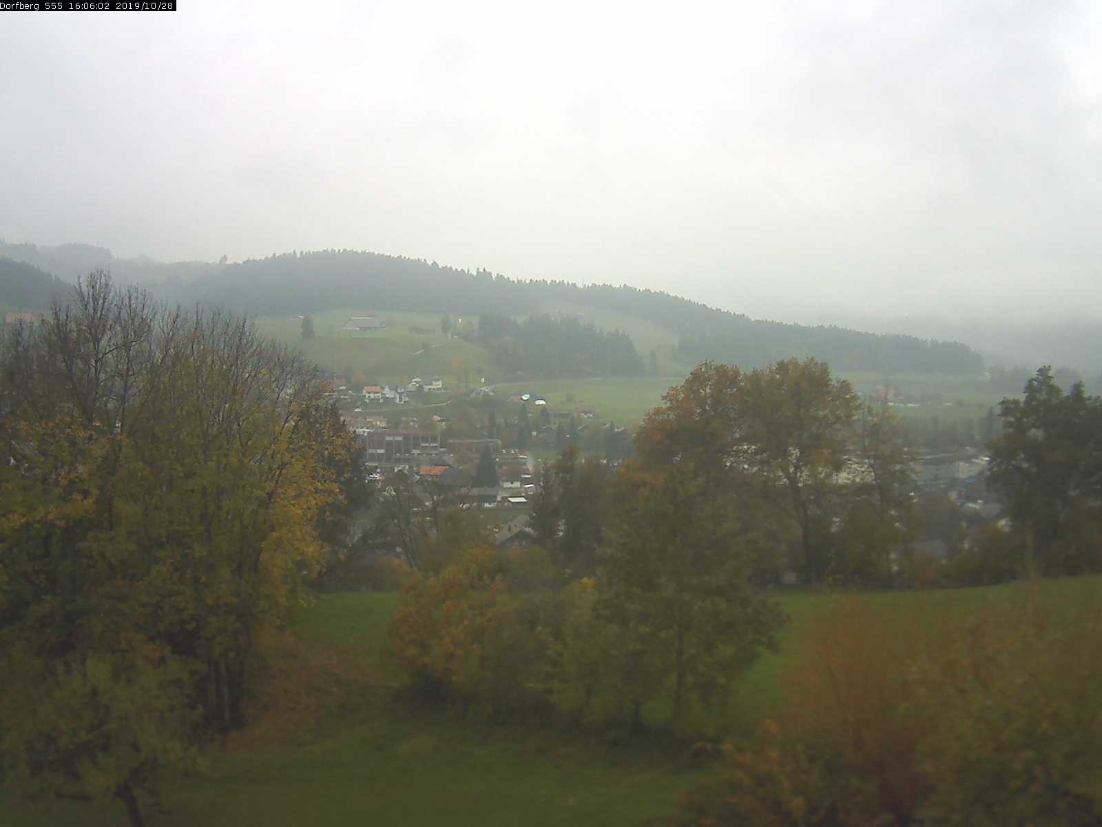 Webcam-Bild: Aussicht vom Dorfberg in Langnau 20191028-160601