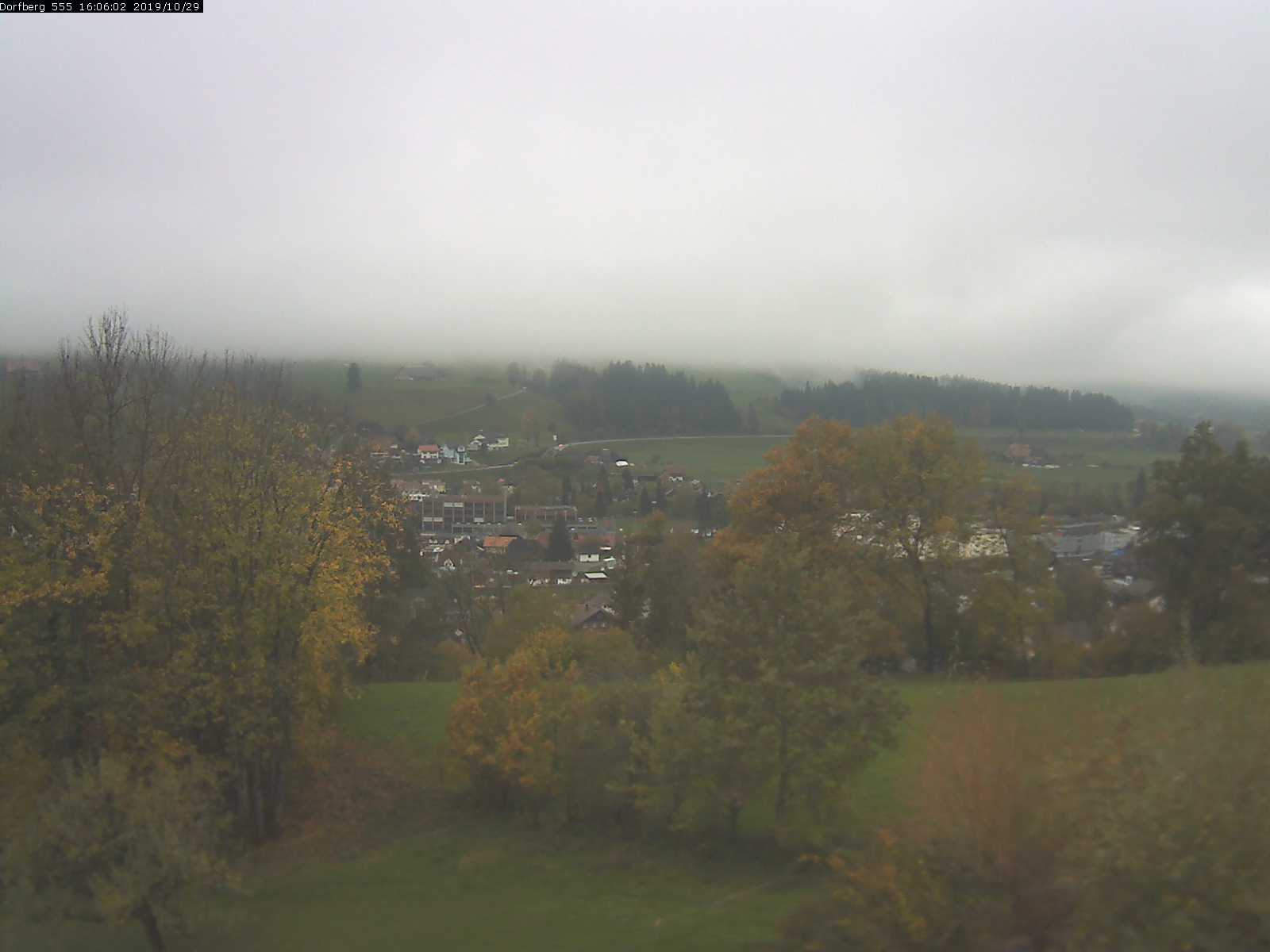 Webcam-Bild: Aussicht vom Dorfberg in Langnau 20191029-160601