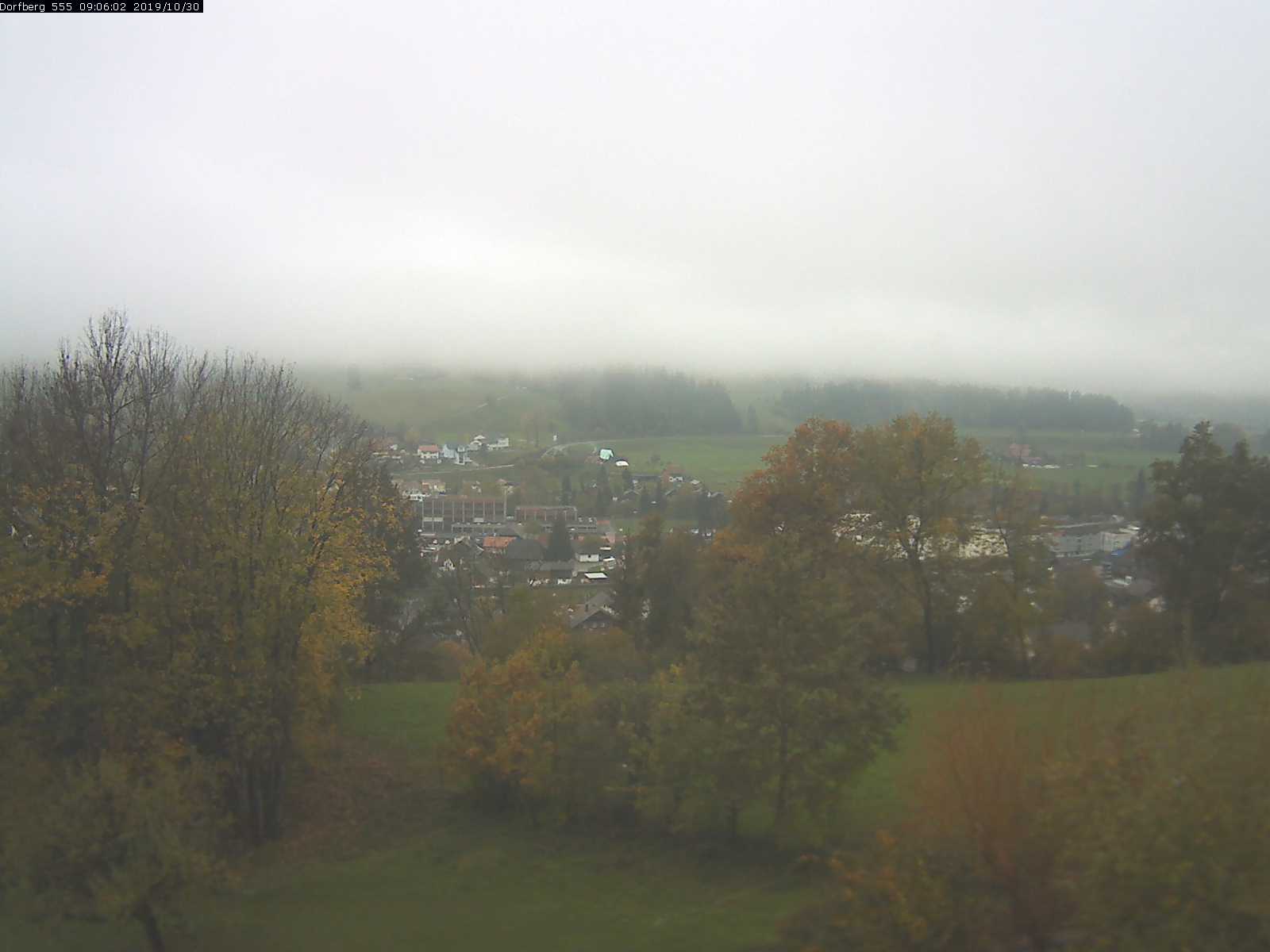 Webcam-Bild: Aussicht vom Dorfberg in Langnau 20191030-090601
