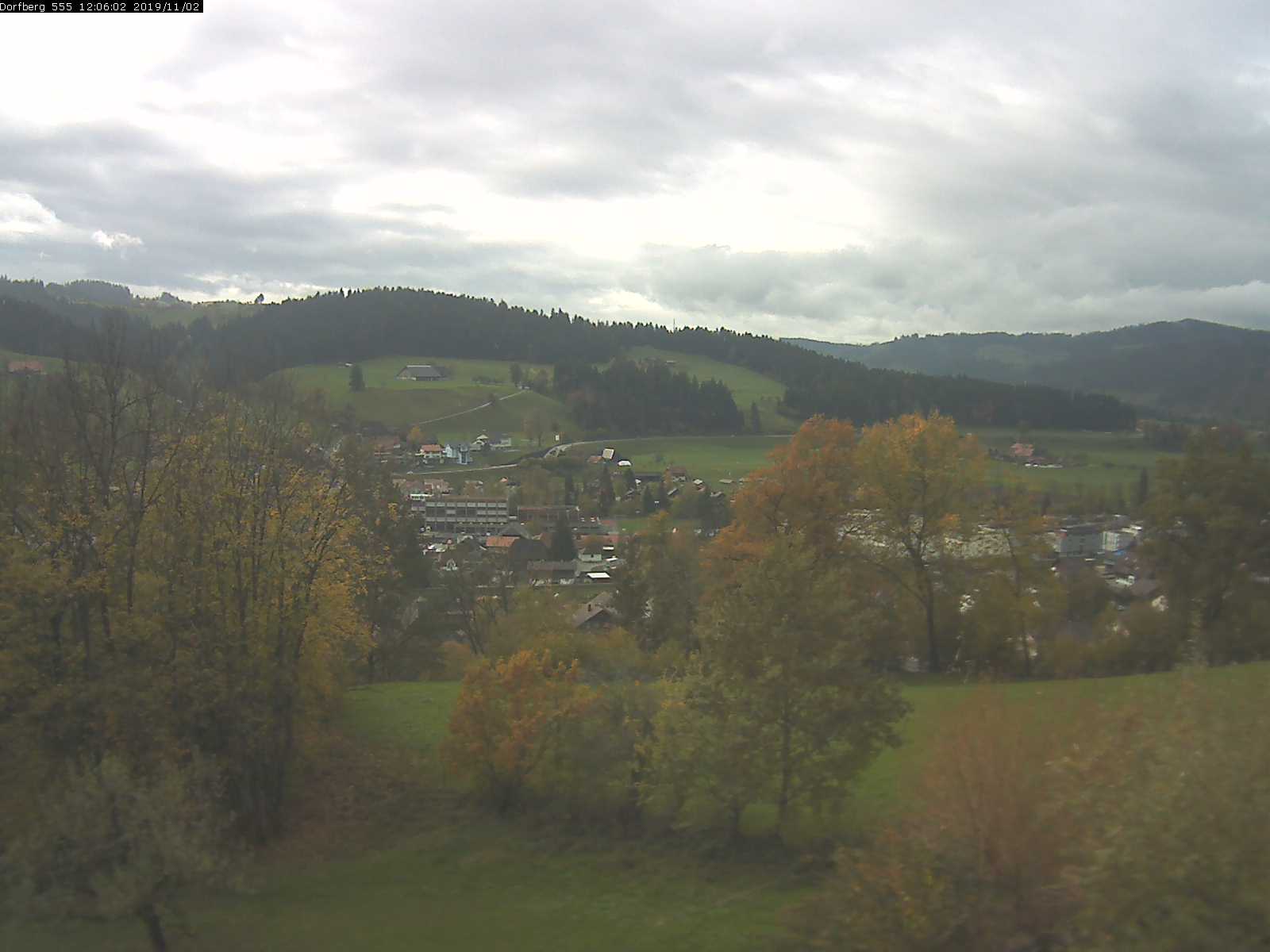Webcam-Bild: Aussicht vom Dorfberg in Langnau 20191102-120601