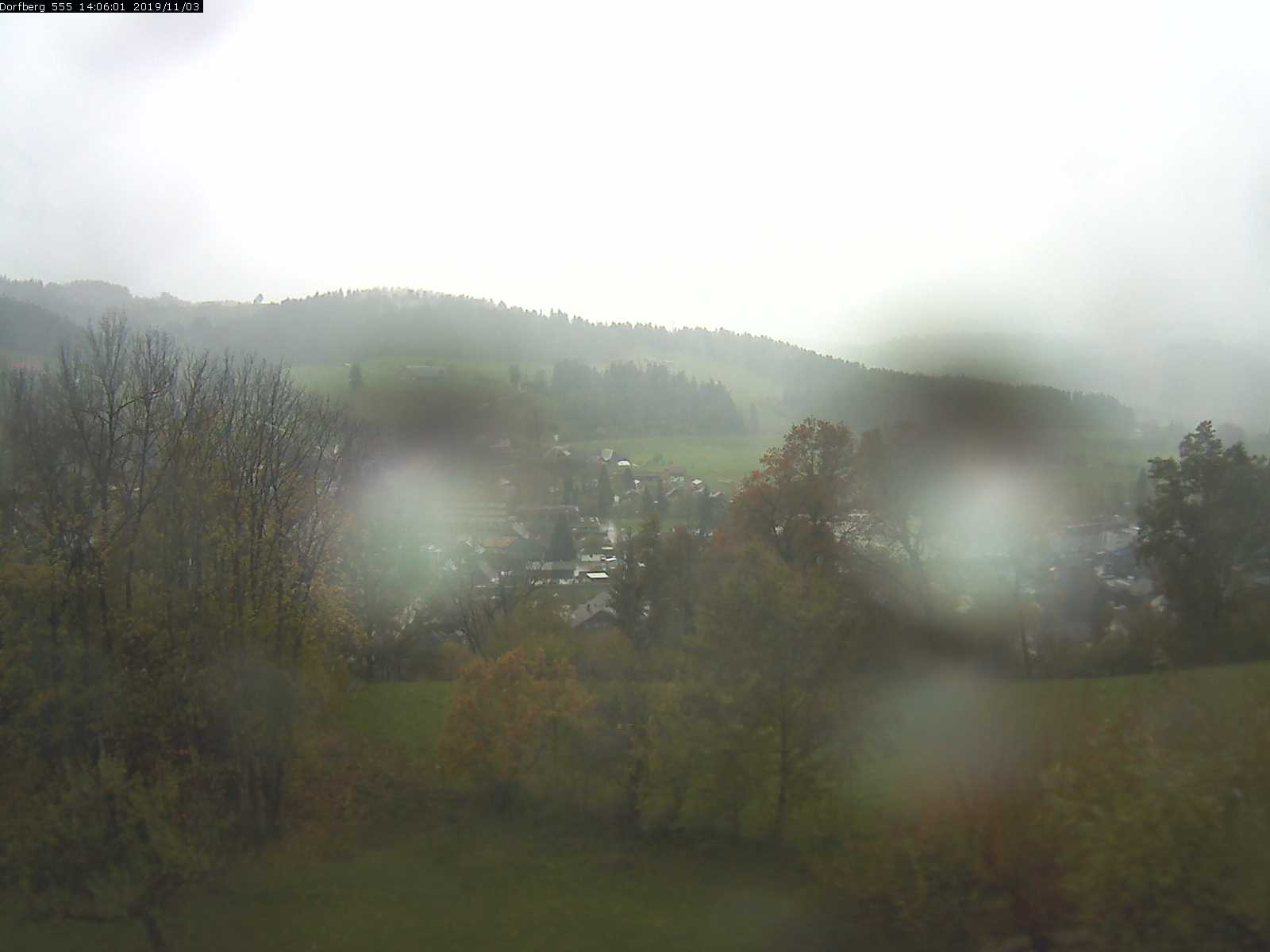 Webcam-Bild: Aussicht vom Dorfberg in Langnau 20191103-140601