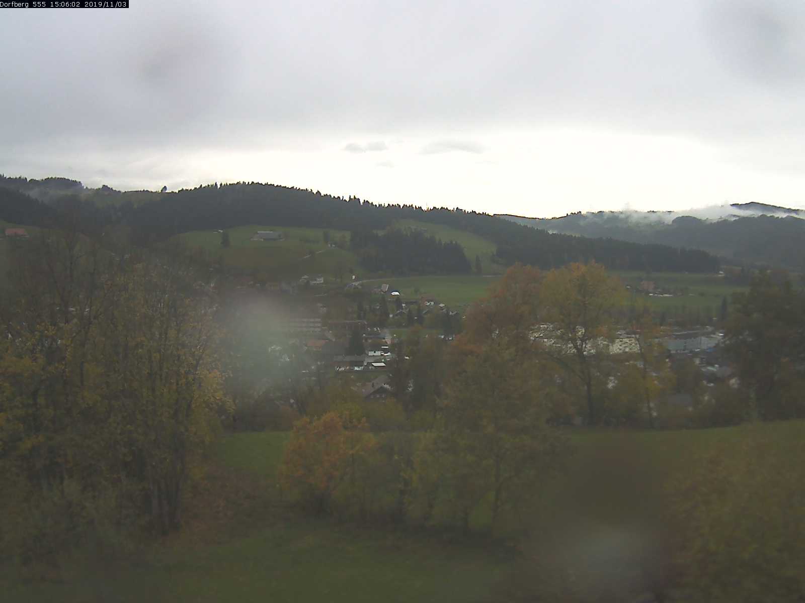 Webcam-Bild: Aussicht vom Dorfberg in Langnau 20191103-150601