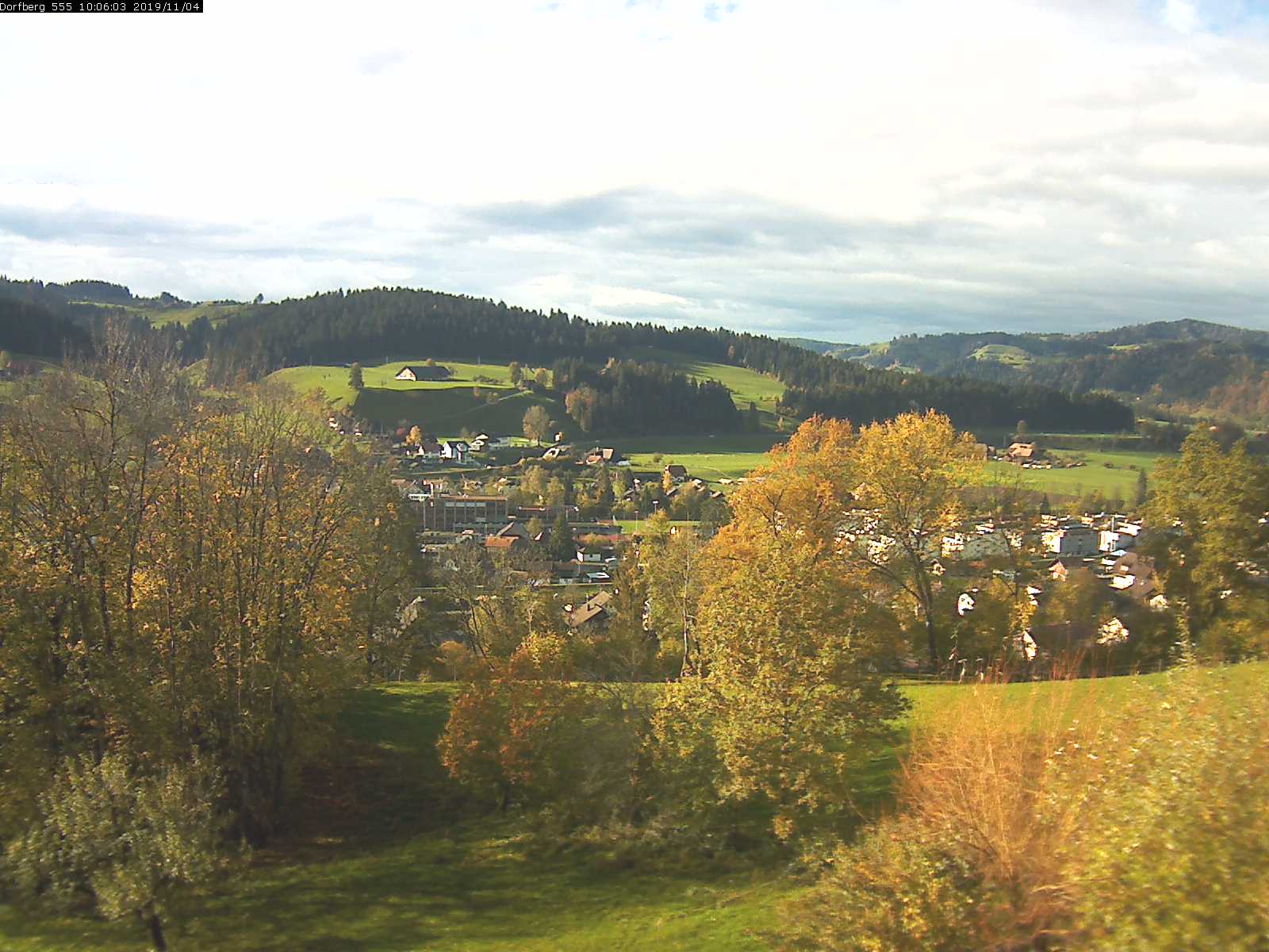 Webcam-Bild: Aussicht vom Dorfberg in Langnau 20191104-100601