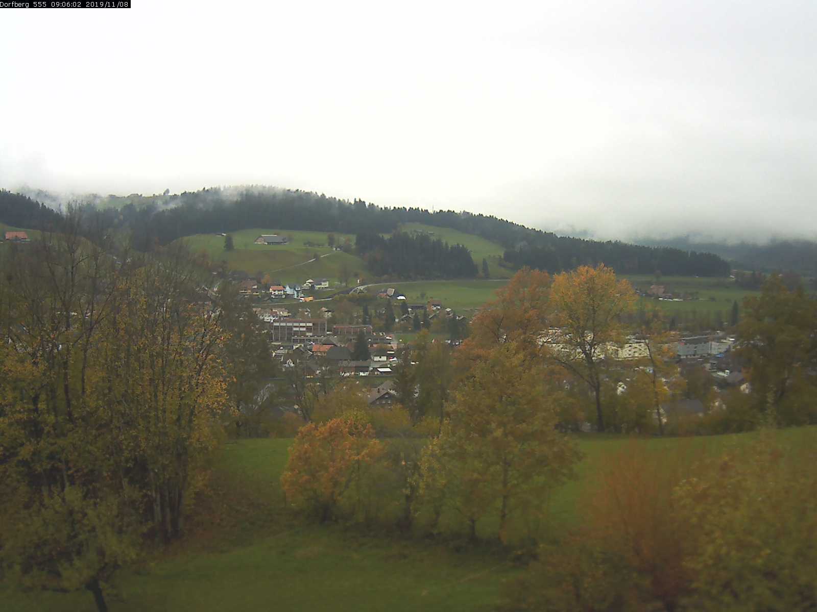Webcam-Bild: Aussicht vom Dorfberg in Langnau 20191108-090601
