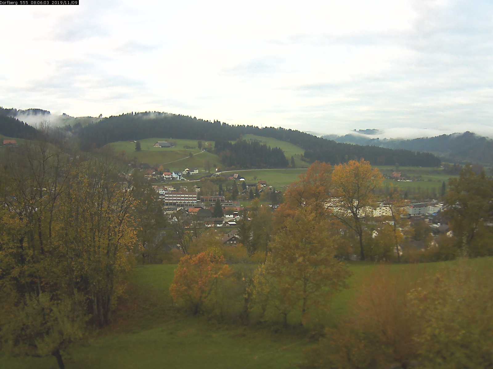 Webcam-Bild: Aussicht vom Dorfberg in Langnau 20191109-080602