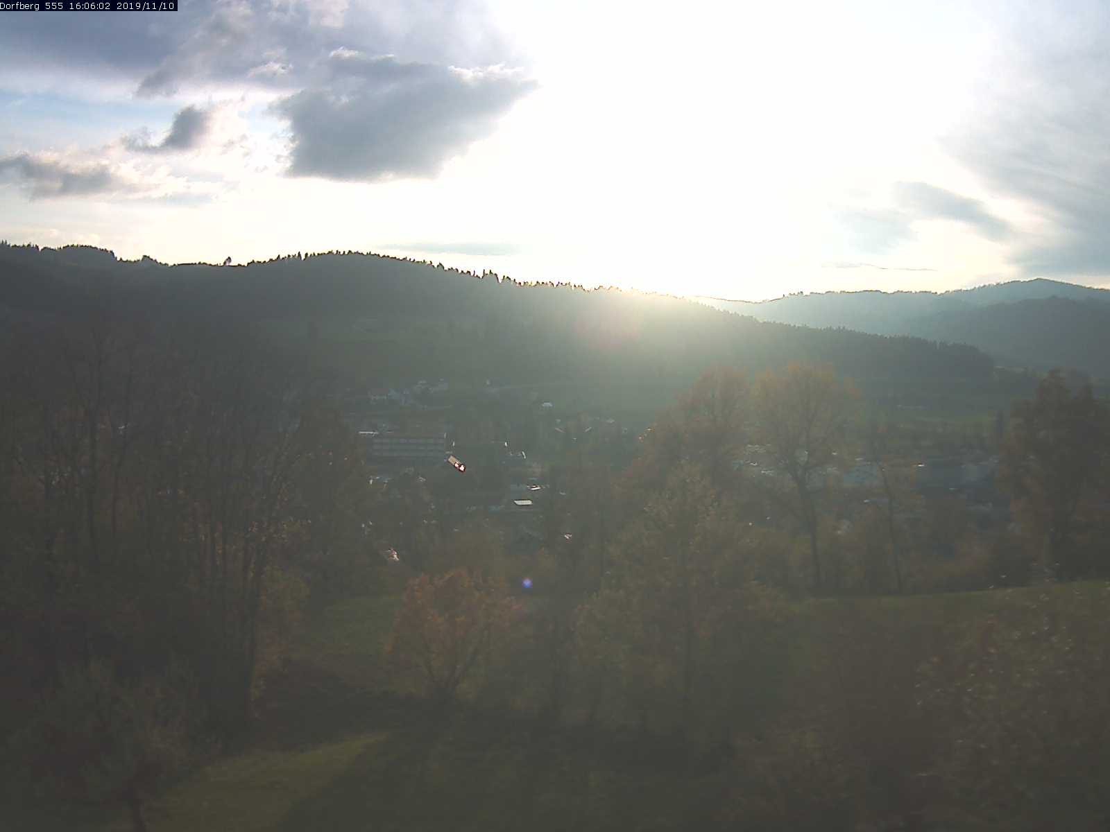 Webcam-Bild: Aussicht vom Dorfberg in Langnau 20191110-160601