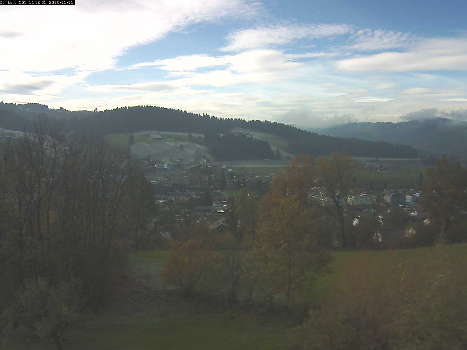 Webcam-Bild: Aussicht vom Dorfberg in Langnau 20191111-110601