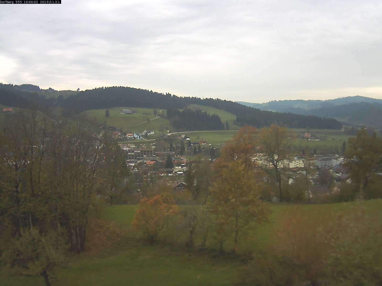 Webcam-Bild: Aussicht vom Dorfberg in Langnau 20191111-160601