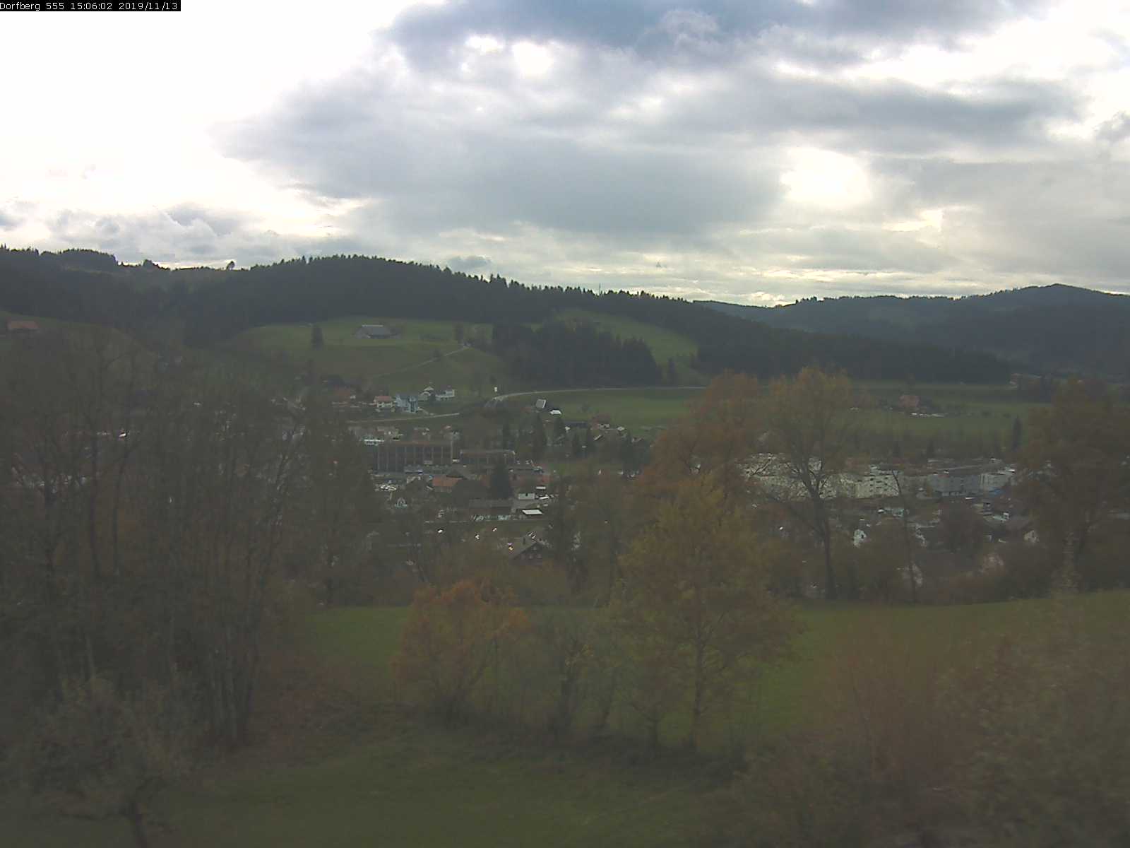 Webcam-Bild: Aussicht vom Dorfberg in Langnau 20191113-150601