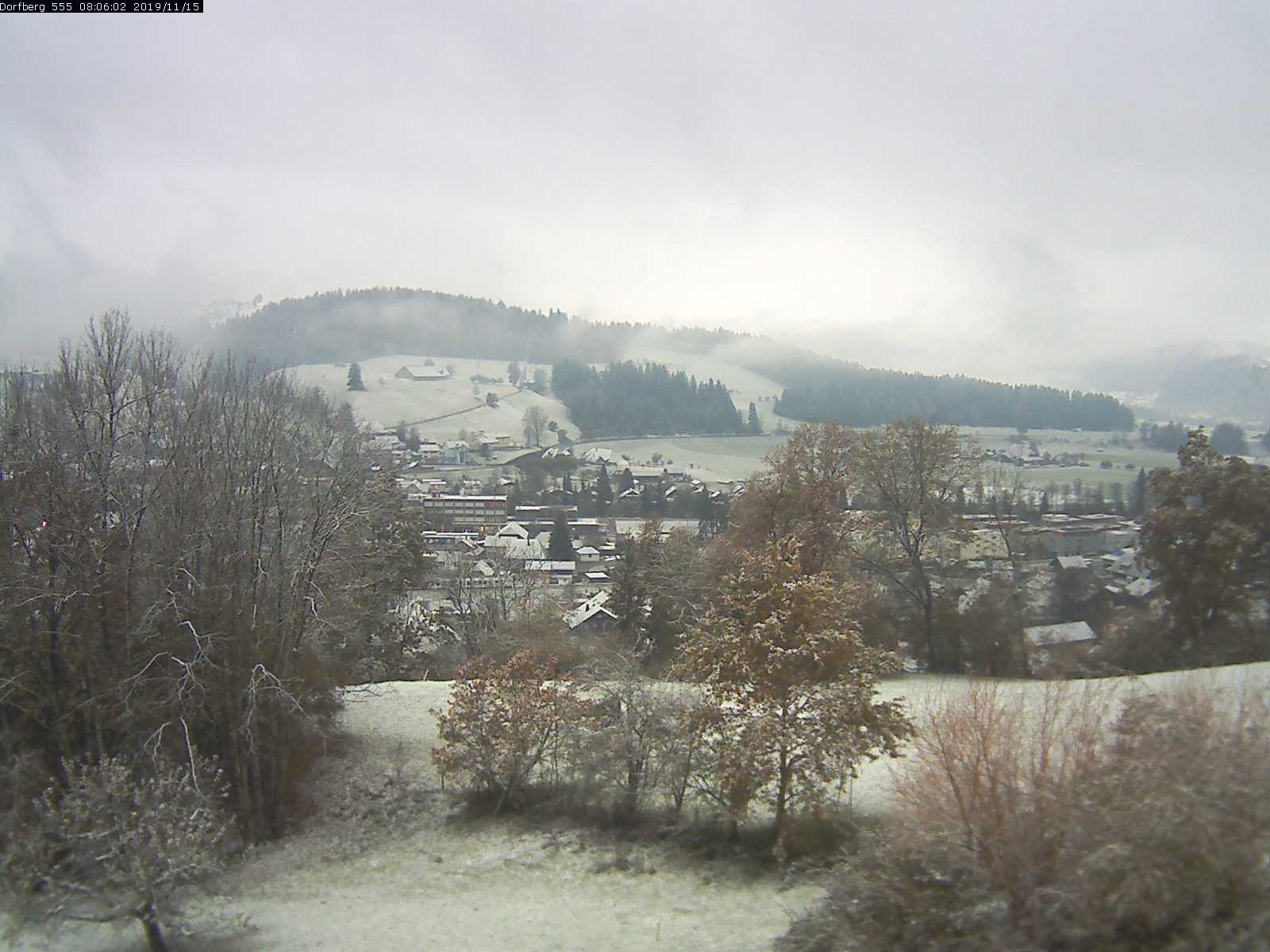 Webcam-Bild: Aussicht vom Dorfberg in Langnau 20191115-080601